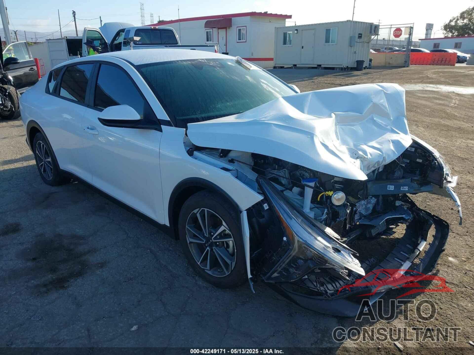 KIA K4 2025 - 3KPFU4DE0SE083399