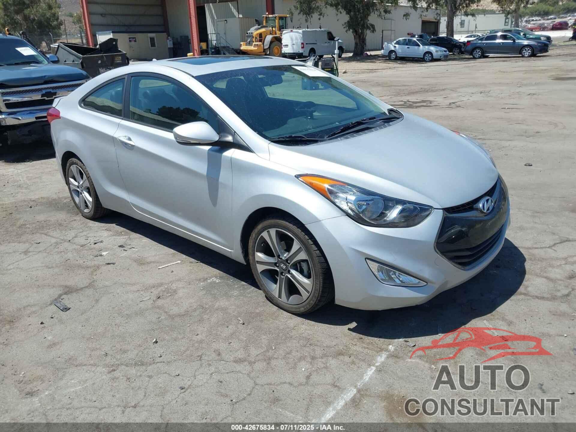 HYUNDAI ELANTRA 2013 - KMHDH6AE5DU022867