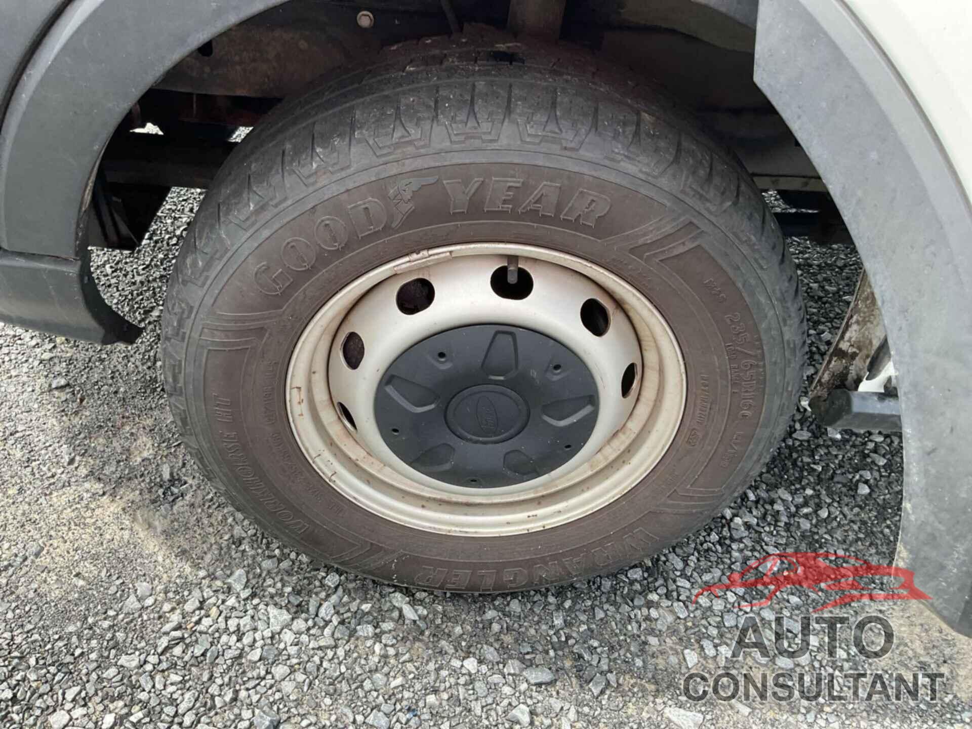 FORD TRANSIT-250 2019 - 1FTYR1YG2KKB88057