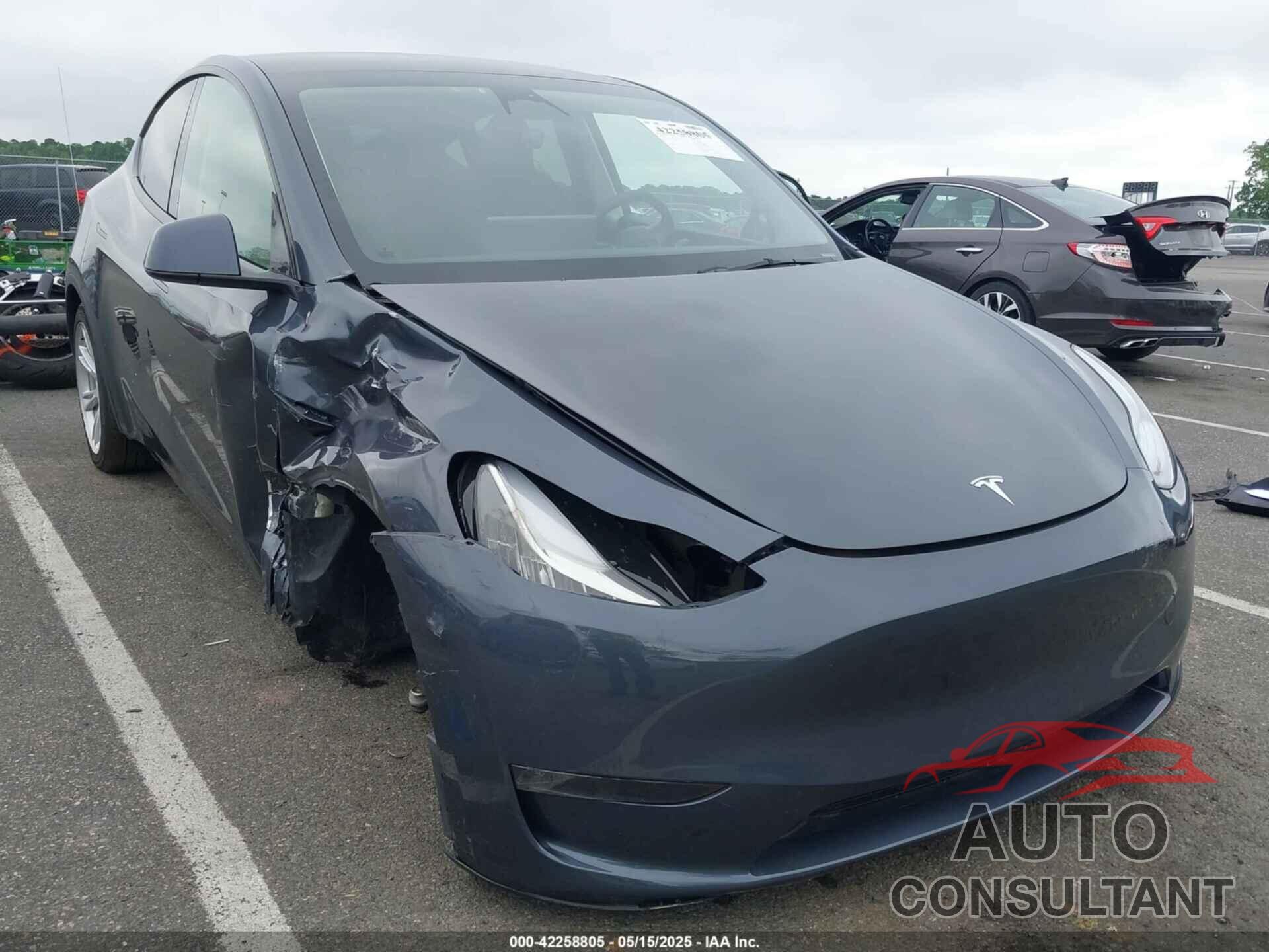 TESLA MODEL Y 2023 - 7SAYGDEE7PA121470