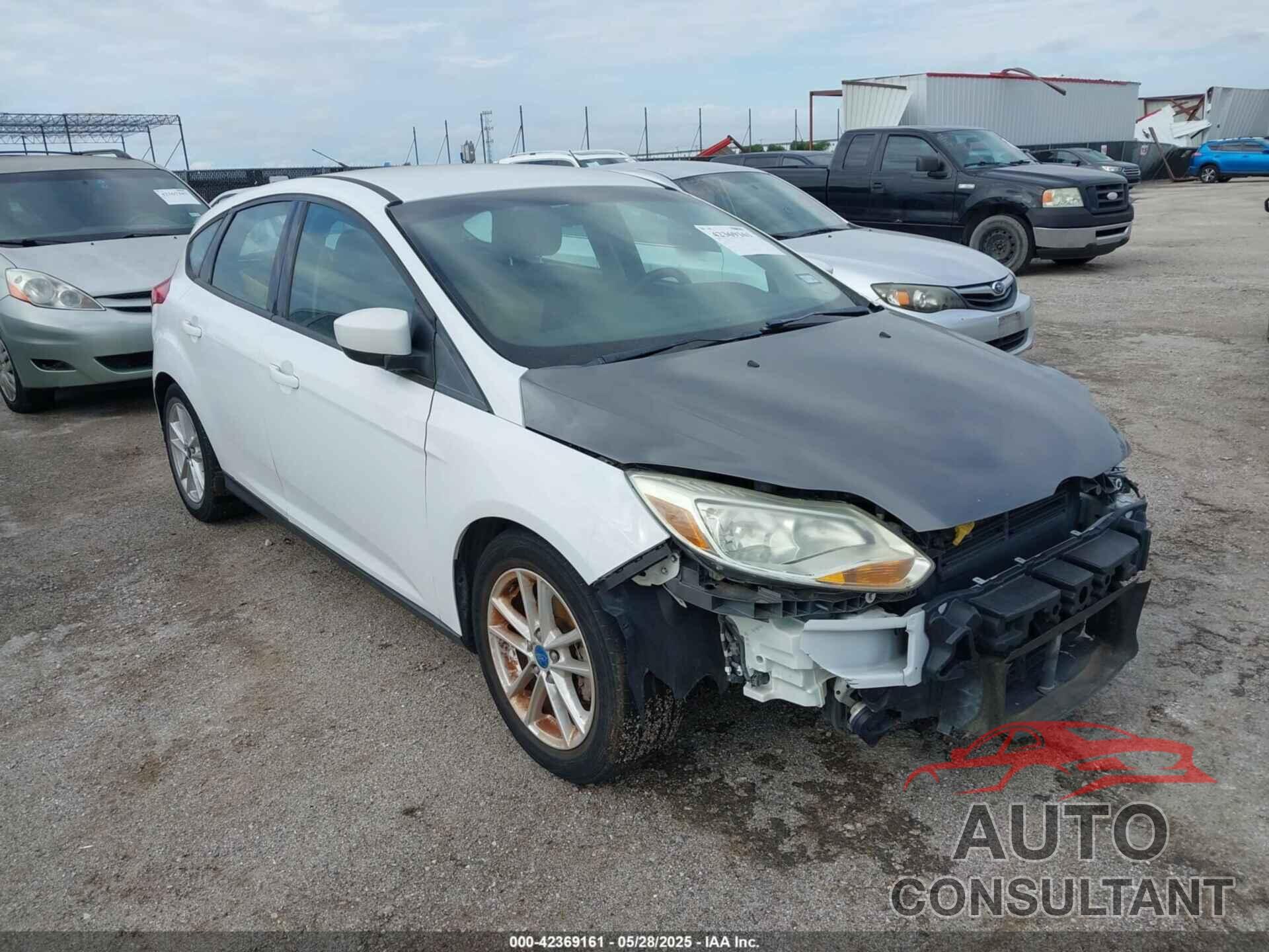 FORD FOCUS 2014 - 1FADP3K2XEL393210