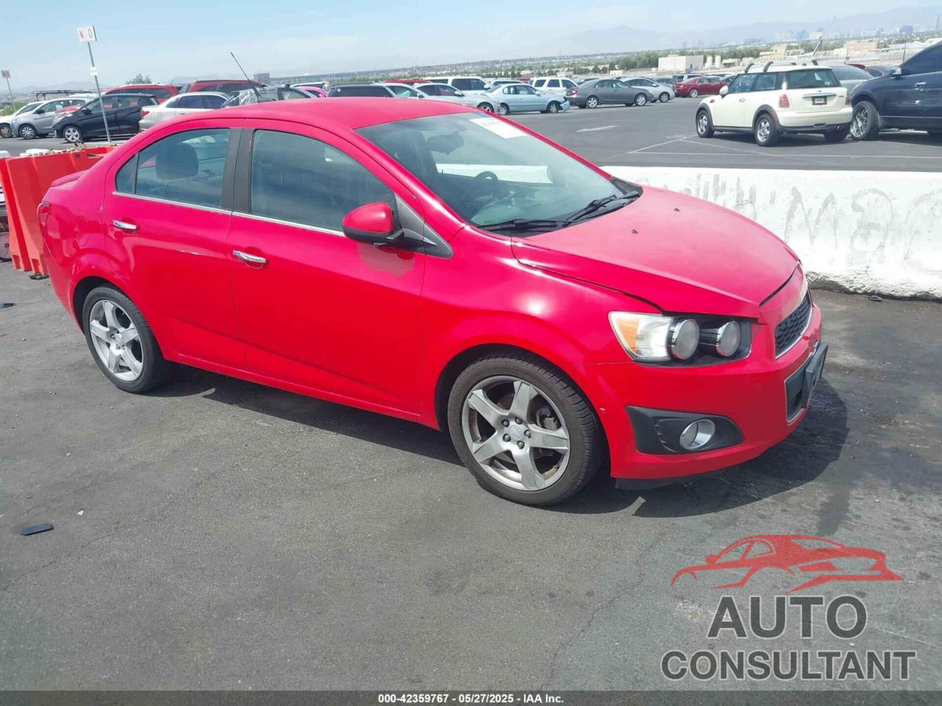 CHEVROLET SONIC 2014 - 1G1JE5SH6E4119136