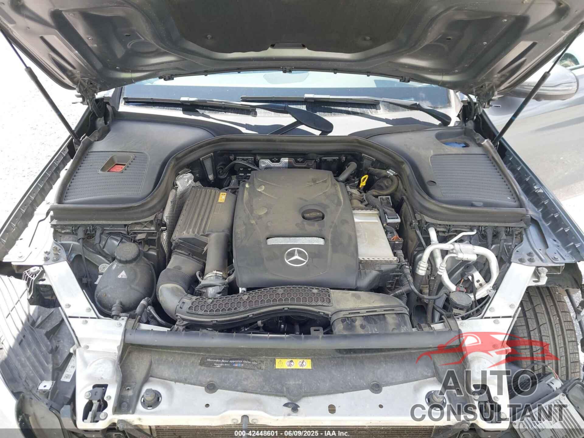 MERCEDES-BENZ GLC 300 2018 - WDC0G4KB3JV032831