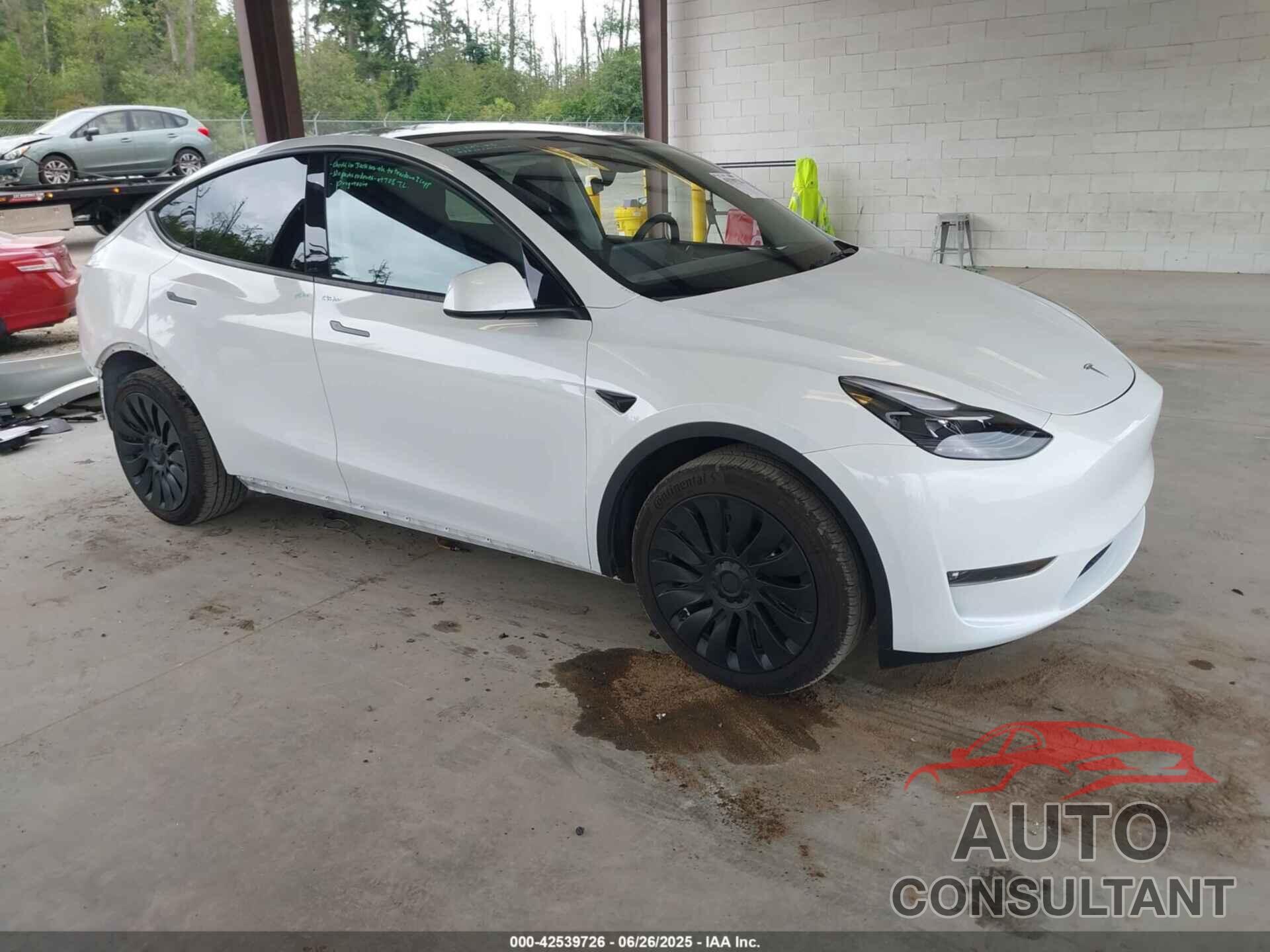 TESLA MODEL Y 2023 - 7SAYGDEE8PF828757
