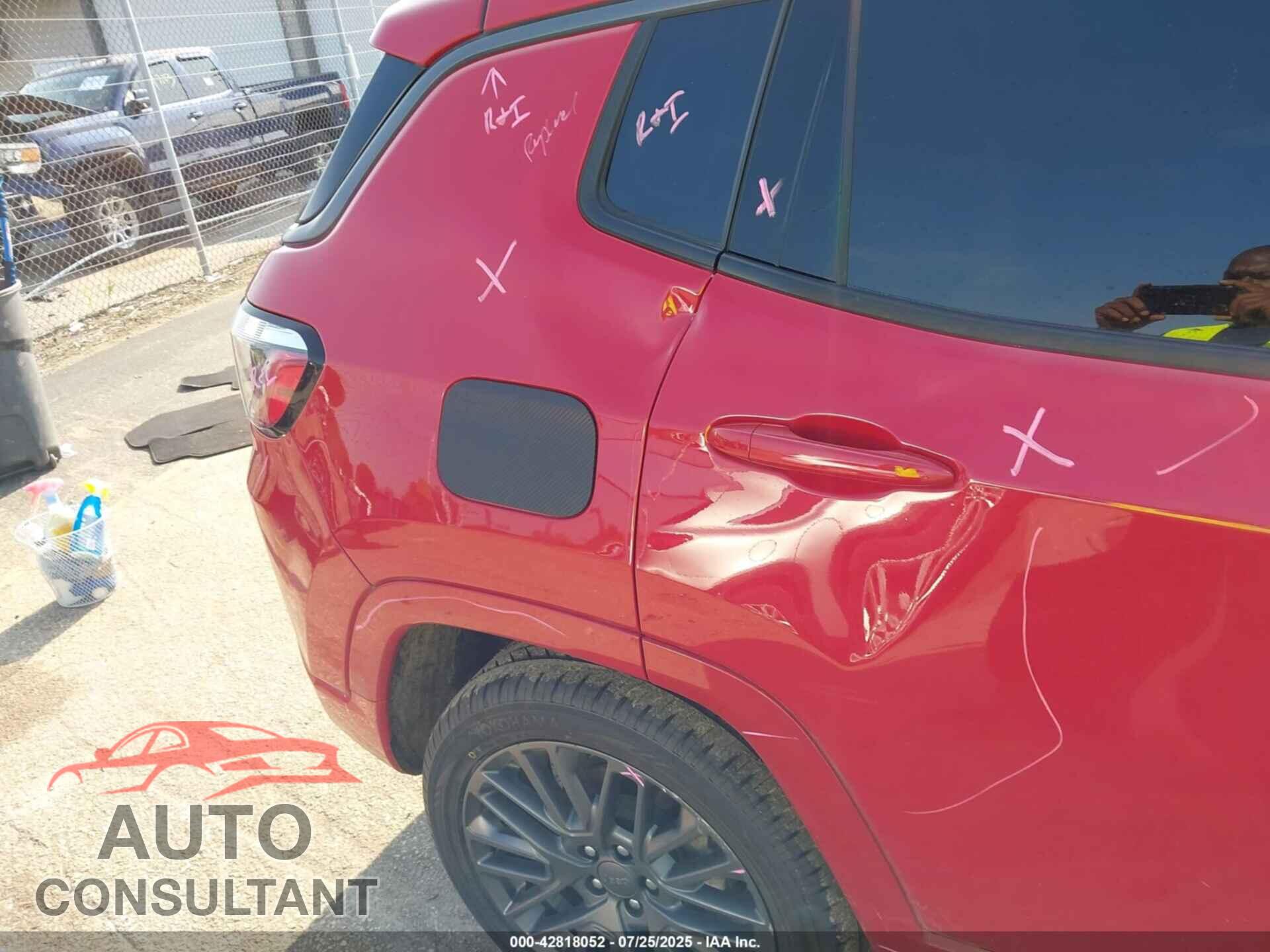 JEEP COMPASS 2022 - 3C4NJDCB8NT181785