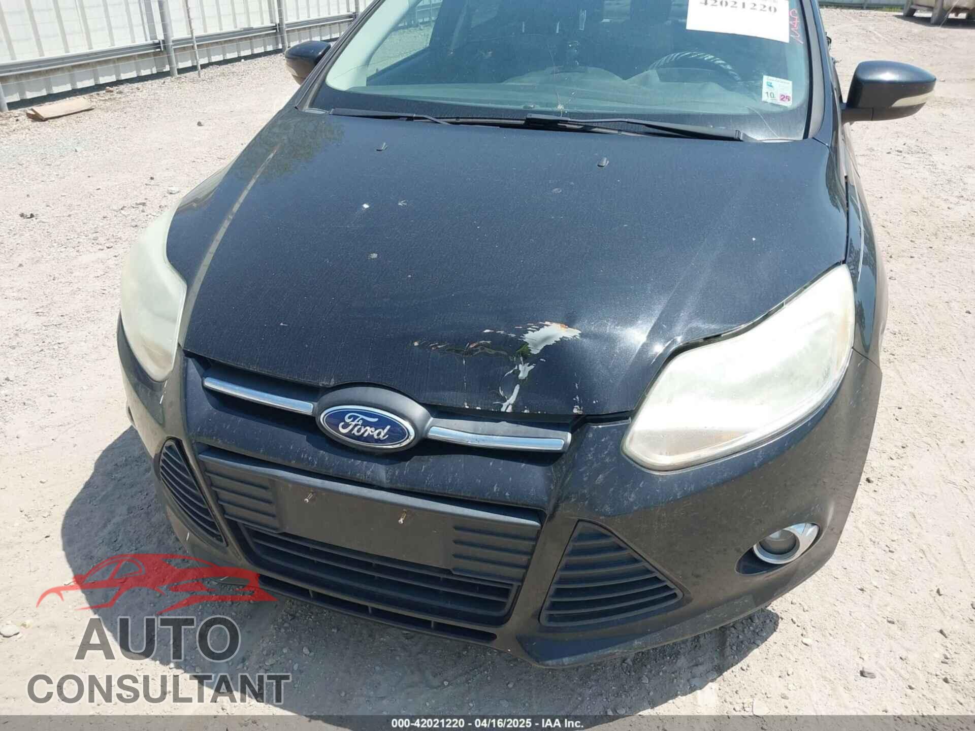 FORD FOCUS 2014 - 1FADP3F29EL417197