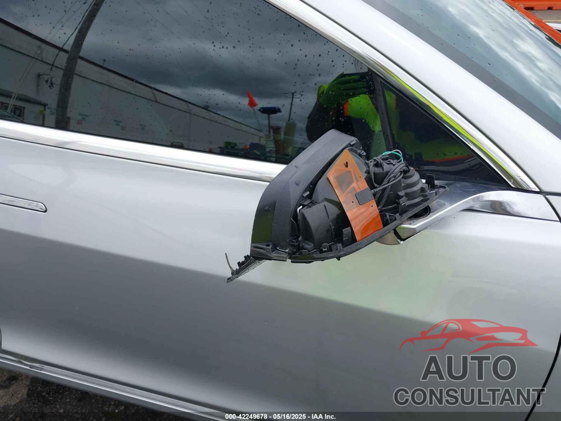TESLA MODEL 3 2018 - 5YJ3E1EA6JF039278