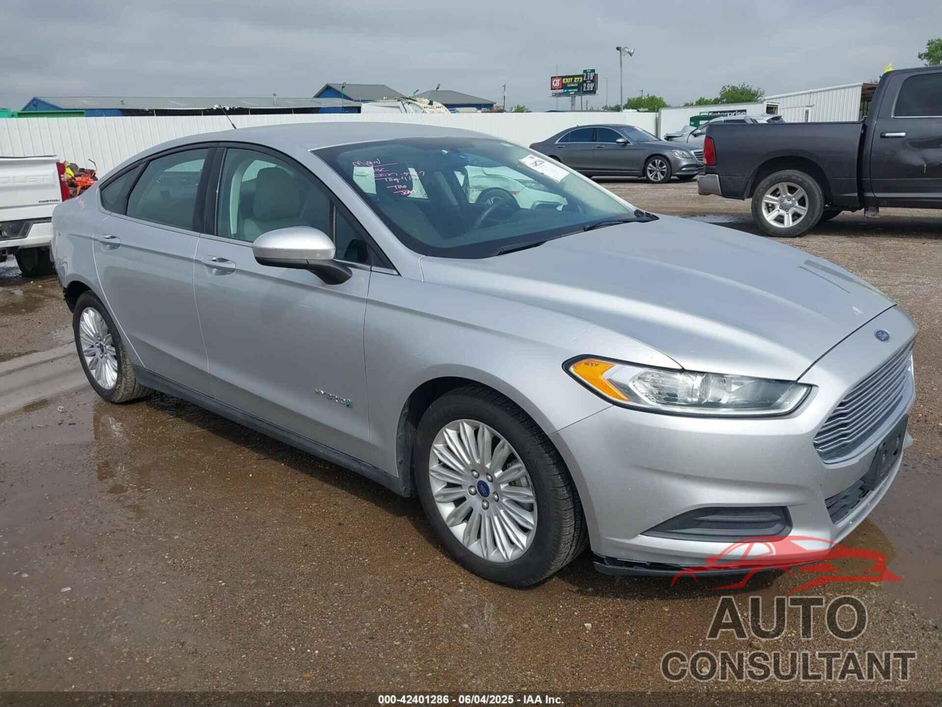 FORD FUSION HYBRID 2015 - 3FA6P0UU8FR132666