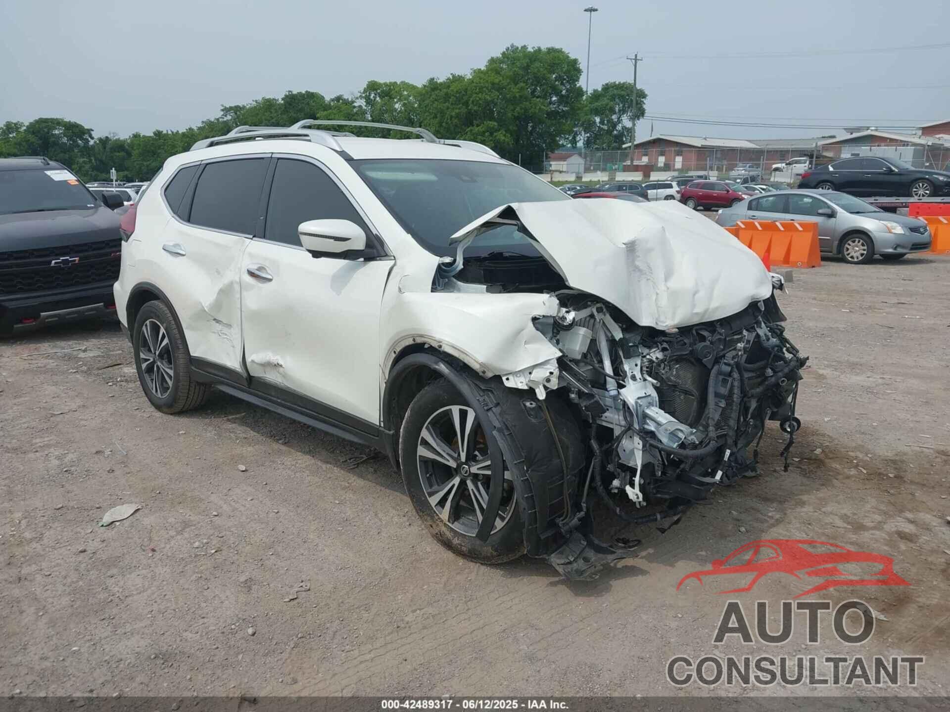 NISSAN ROGUE 2019 - JN8AT2MT2KW261808