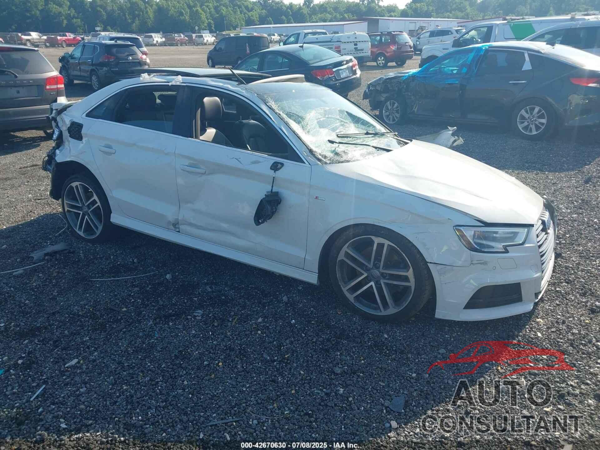 AUDI A3 2018 - WAUJ8GFF4J1049888