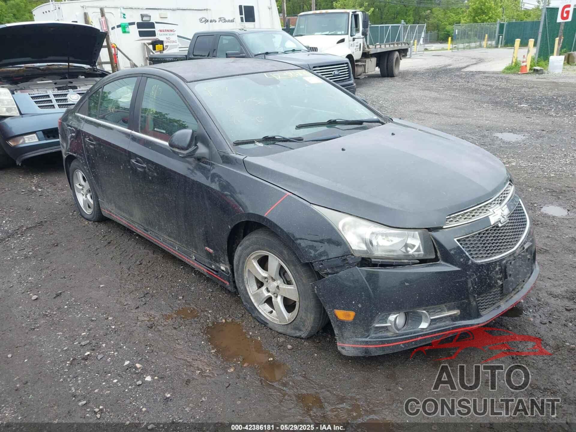 CHEVROLET CRUZE 2013 - 1G1PC5SB4D7274082