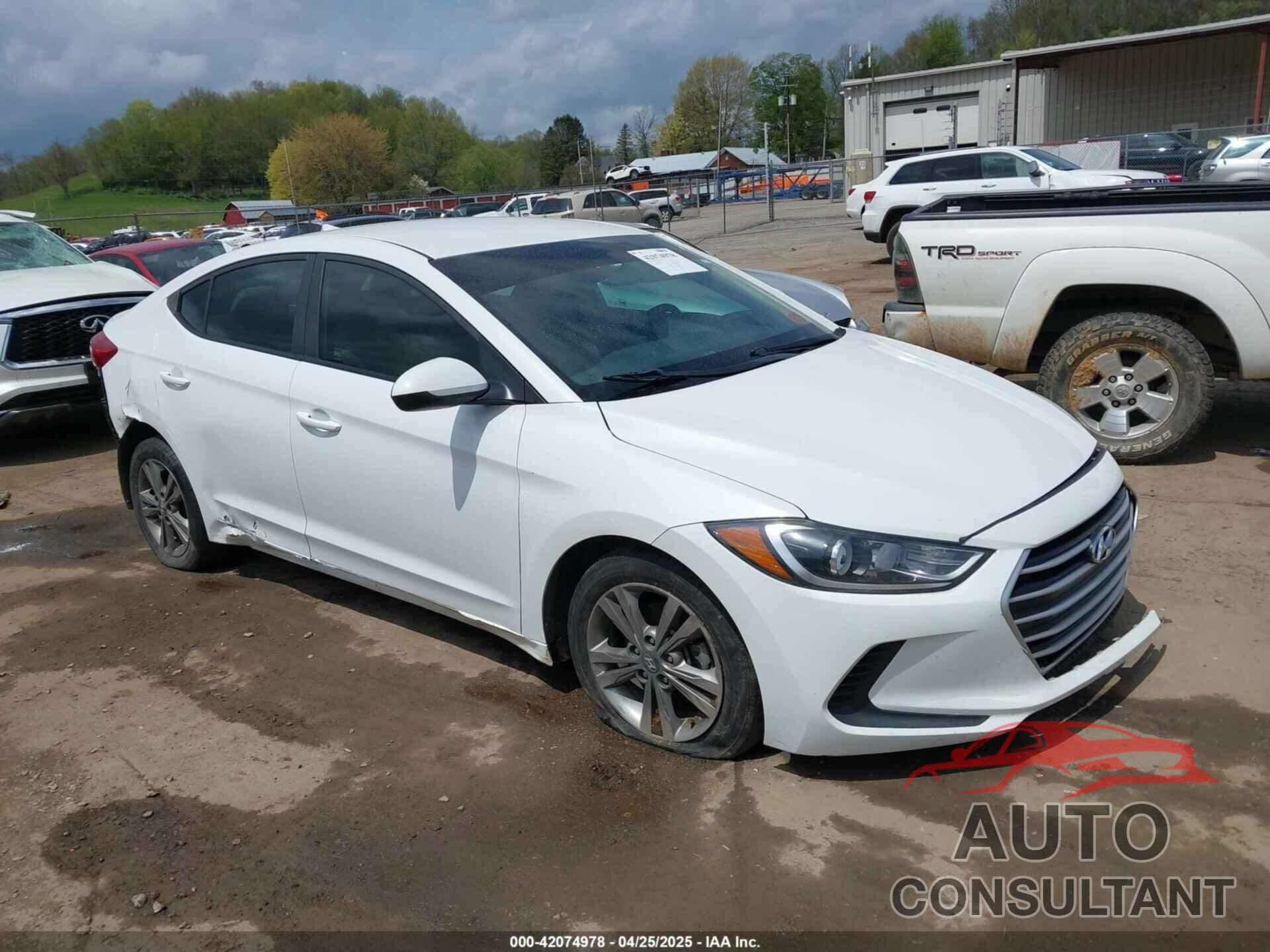 HYUNDAI ELANTRA 2017 - 5NPD84LF8HH041184