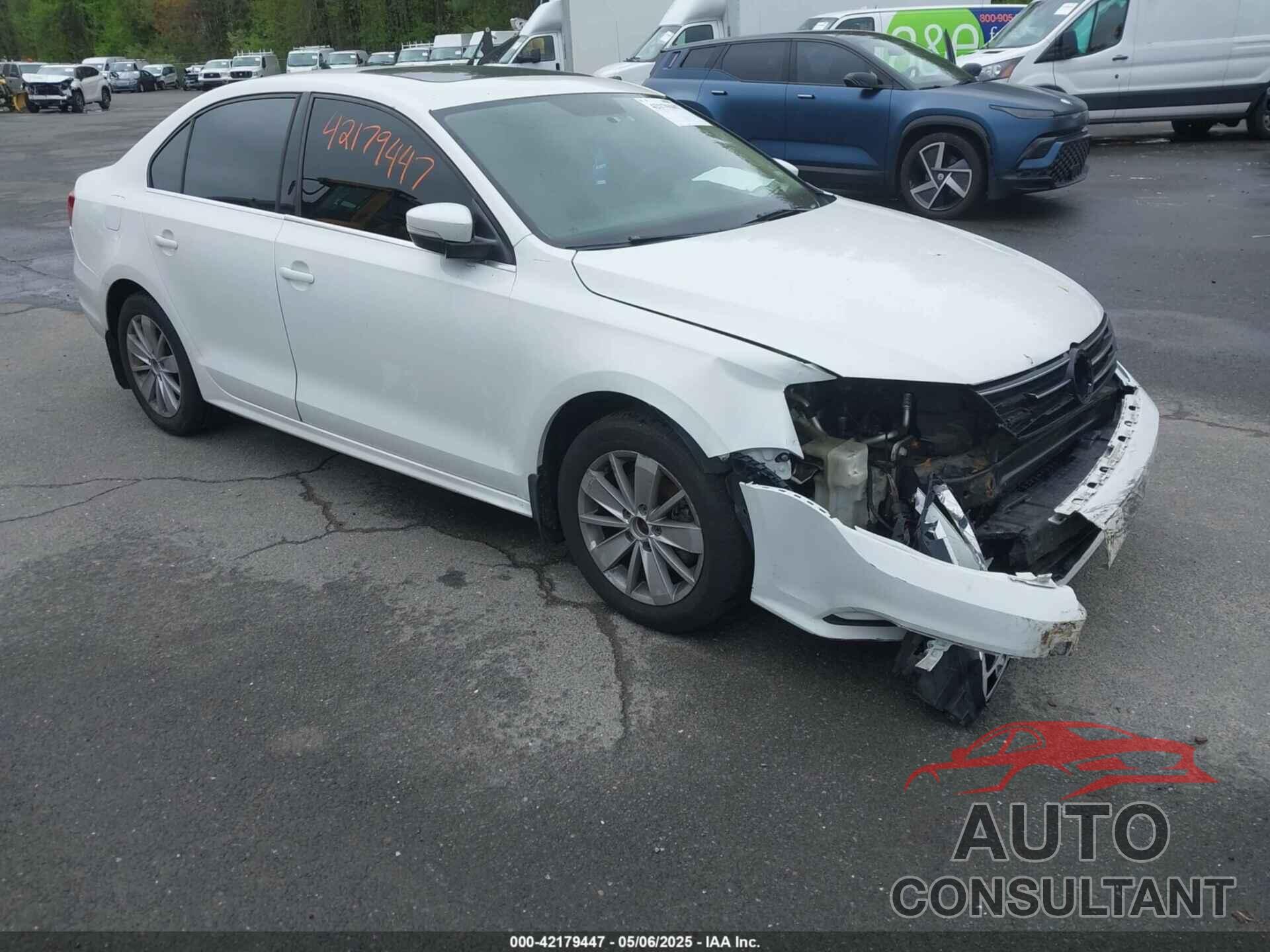 VOLKSWAGEN JETTA 2015 - 3VWD17AJ5FM305415