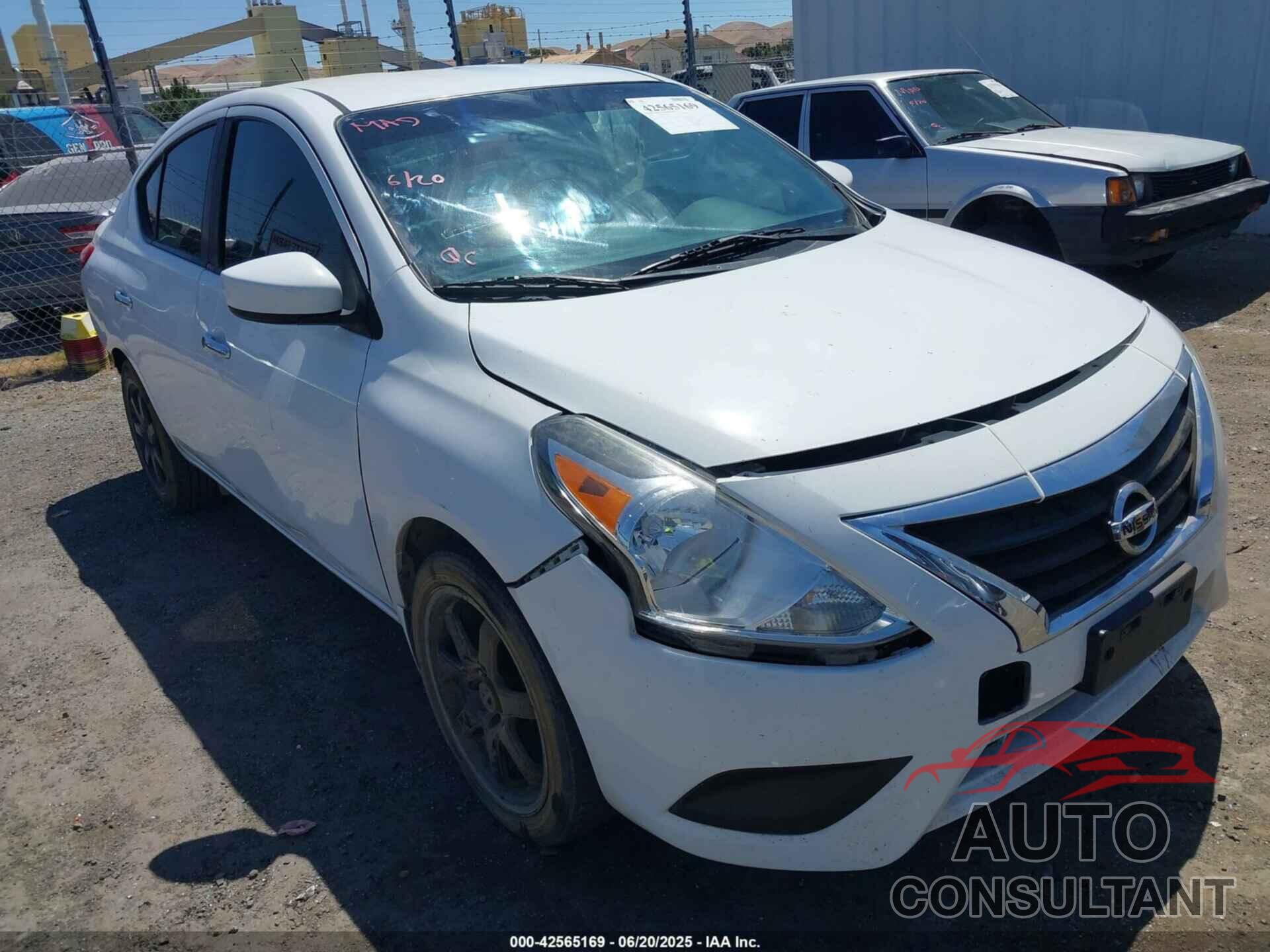 NISSAN VERSA 2015 - 3N1CN7AP3FL901865