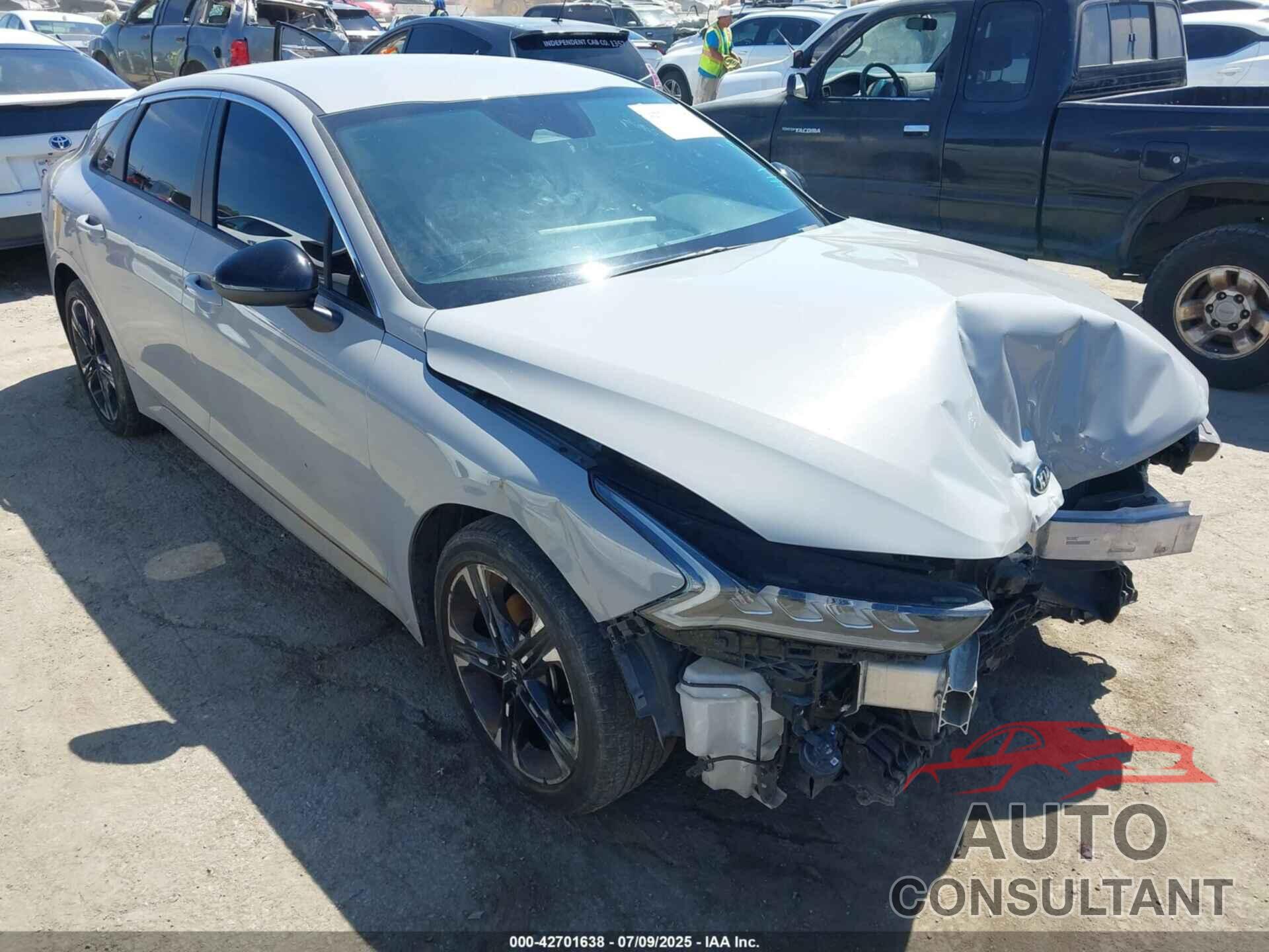 KIA K5 2021 - 5XXG64J25MG071235