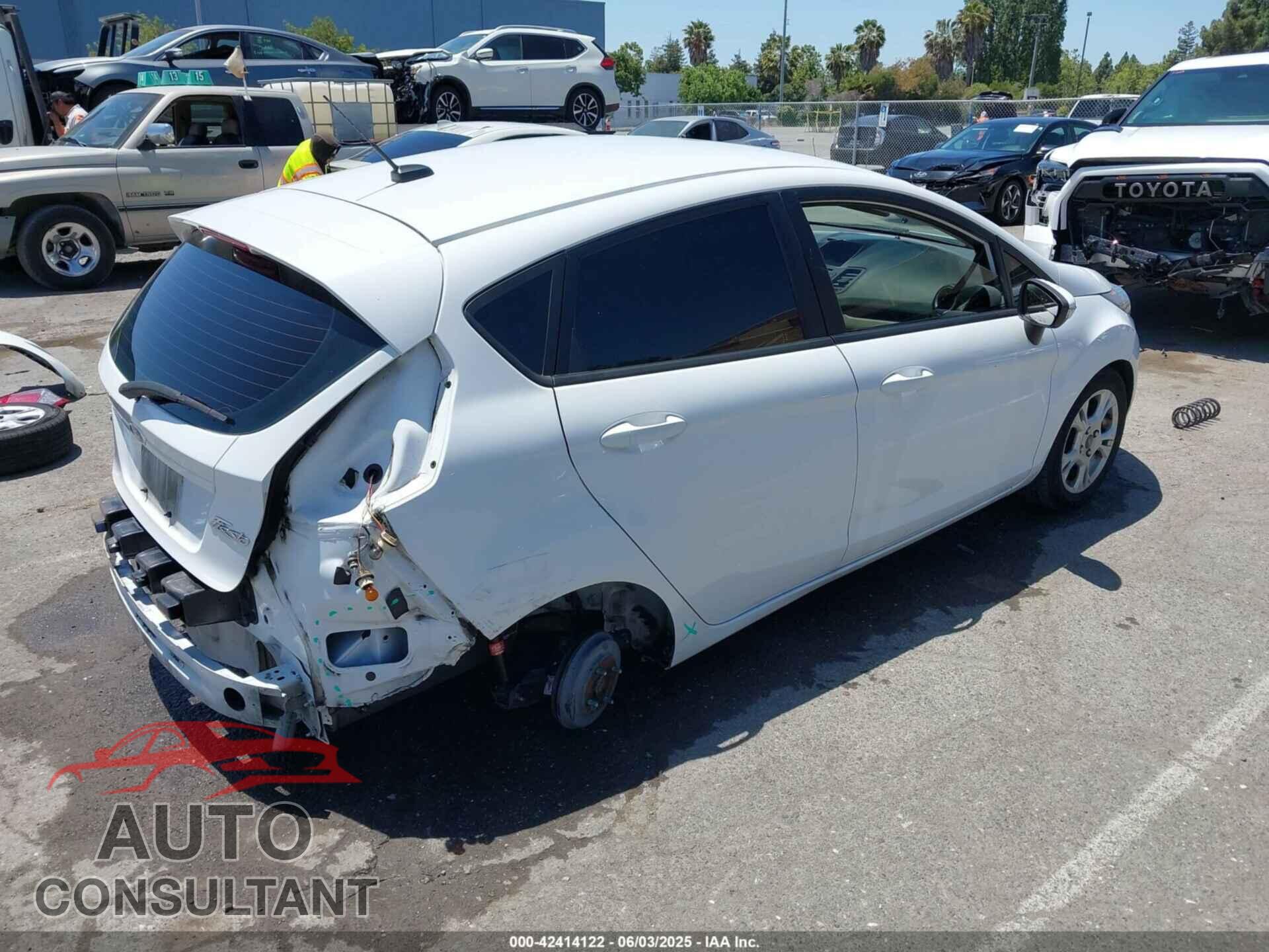 FORD FIESTA 2014 - 3FADP4EJ7EM111676