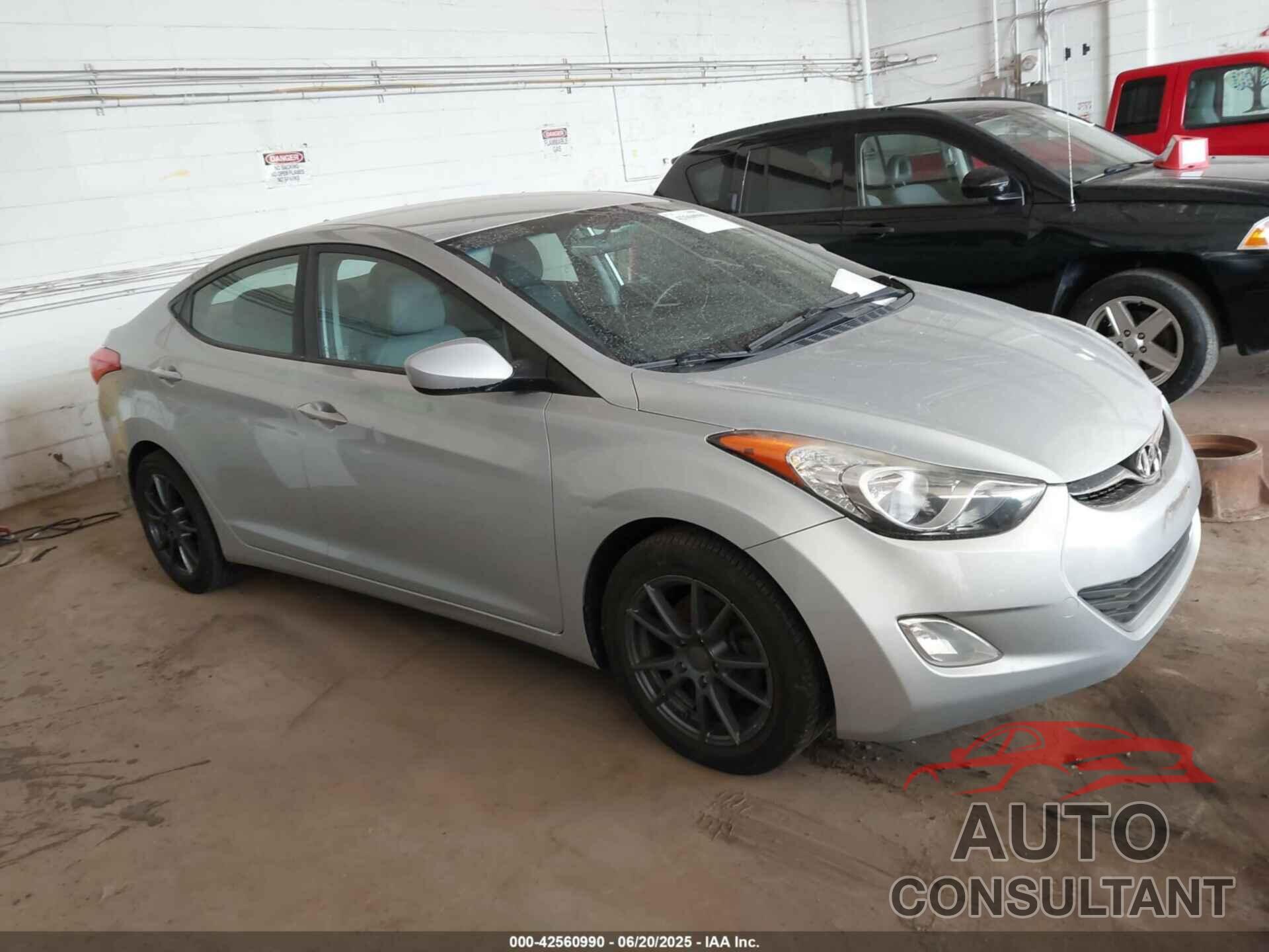 HYUNDAI ELANTRA 2013 - 5NPDH4AE5DH326736