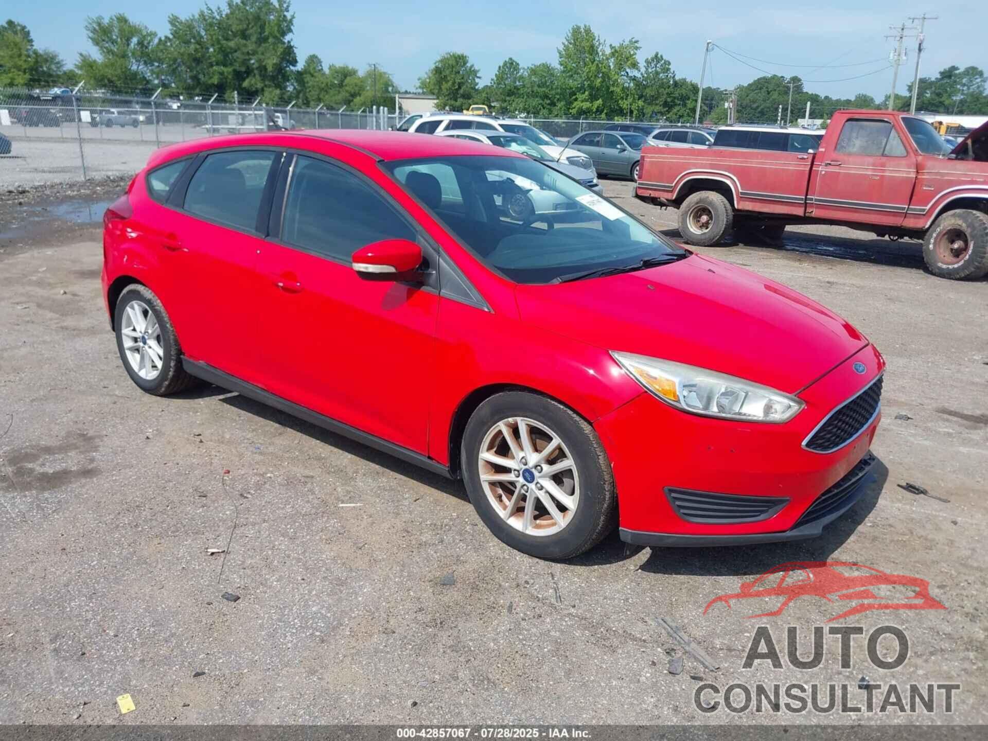 FORD FOCUS 2015 - 1FADP3K23FL233512