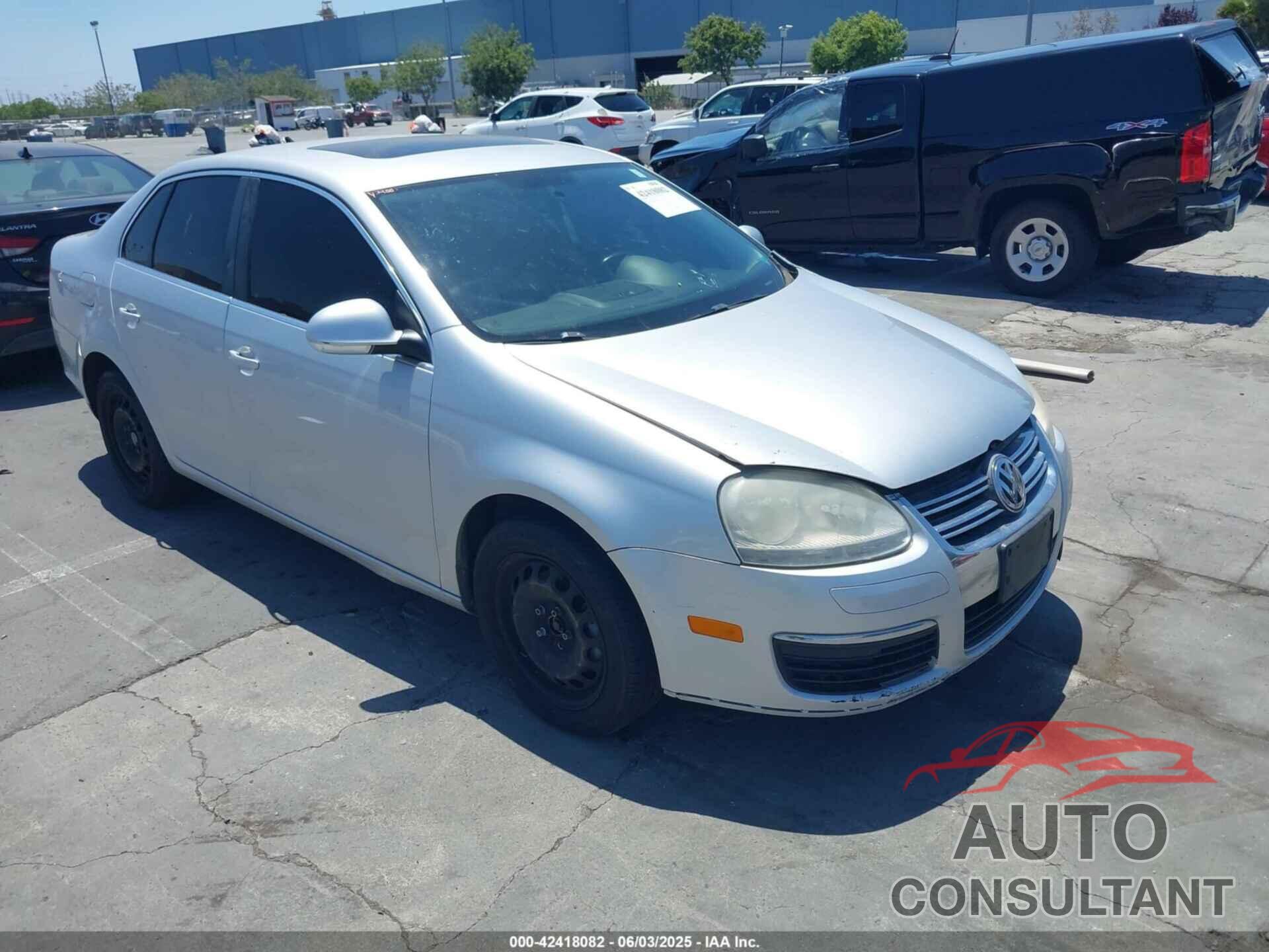 VOLKSWAGEN JETTA 2010 - 3VWRZ7AJ6AM113590