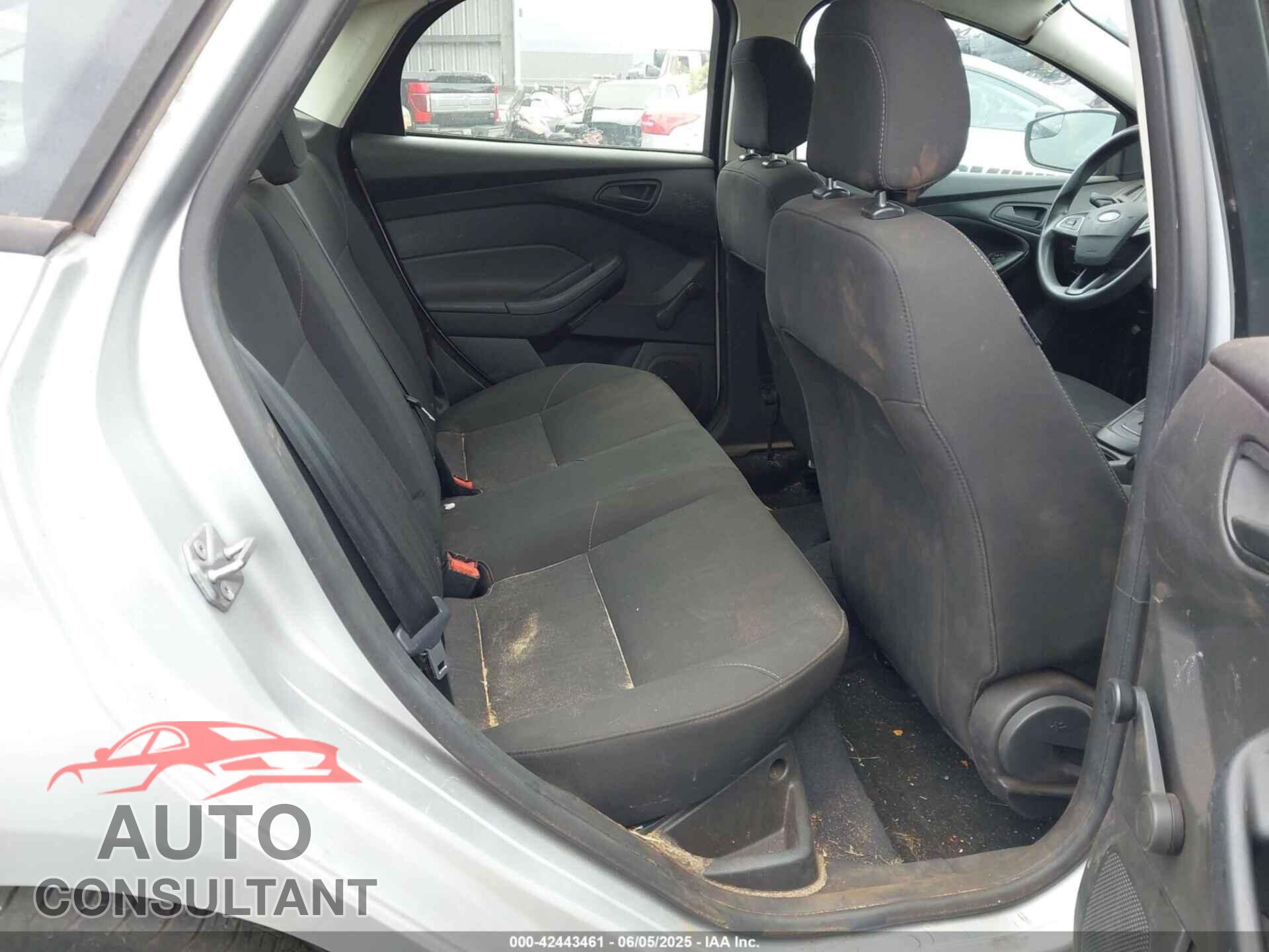 FORD FOCUS 2016 - 1FADP3E20GL307000