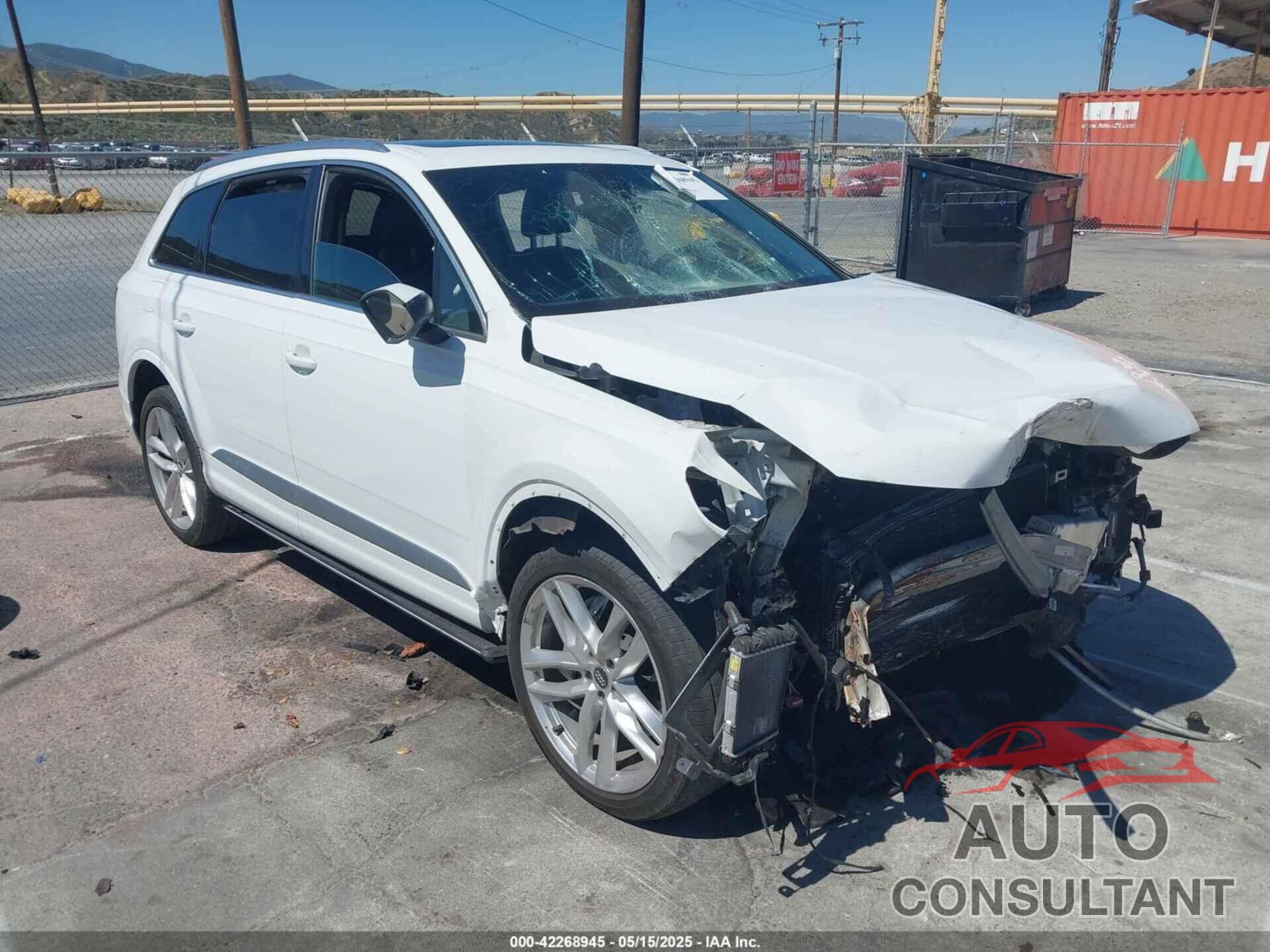 AUDI Q7 2018 - WA1VAAF70JD038684