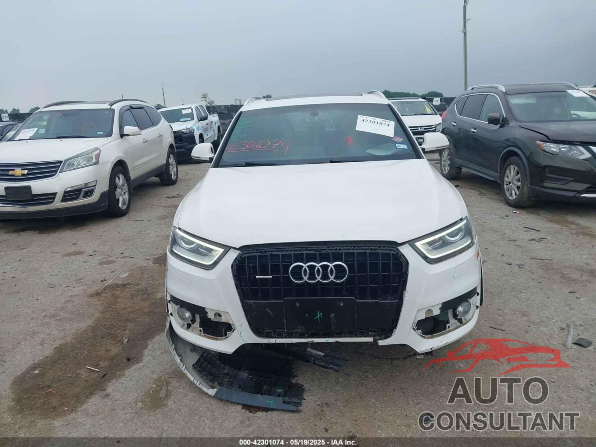 AUDI Q3 2015 - WA1EFCFS2FR008193