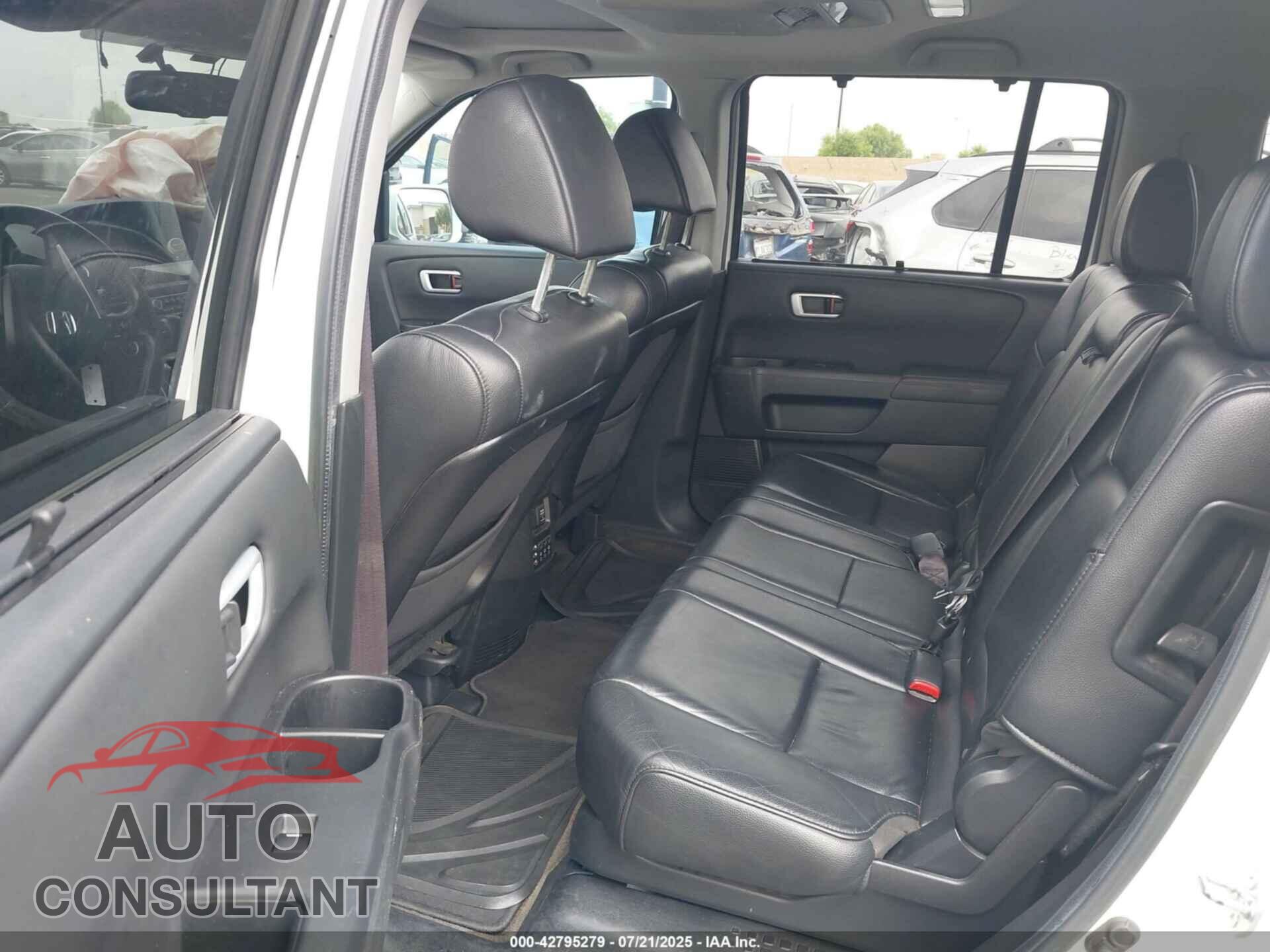 HONDA PILOT 2013 - 5FNYF4H99DB030620