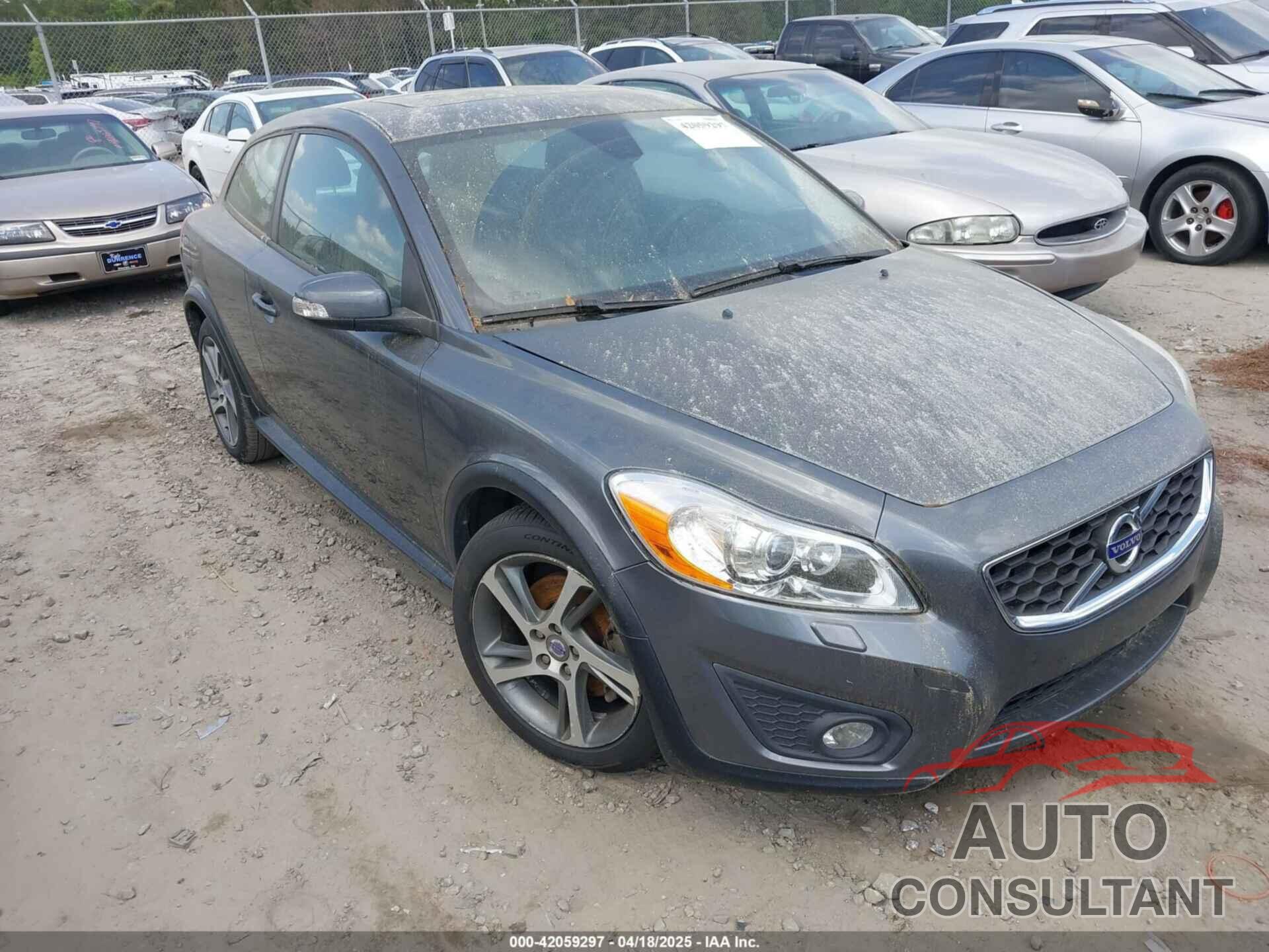 VOLVO C30 2013 - YV1672MK1D2309946
