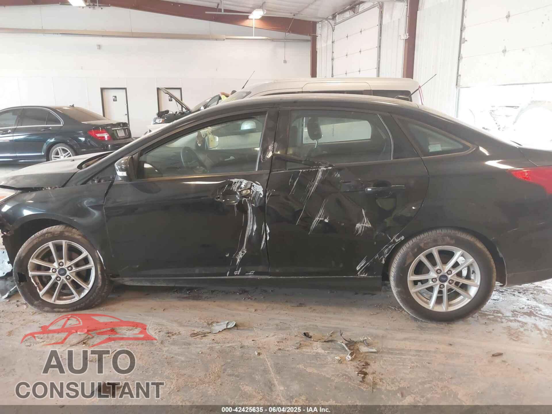 FORD FOCUS 2017 - 1FADP3F25HL339280