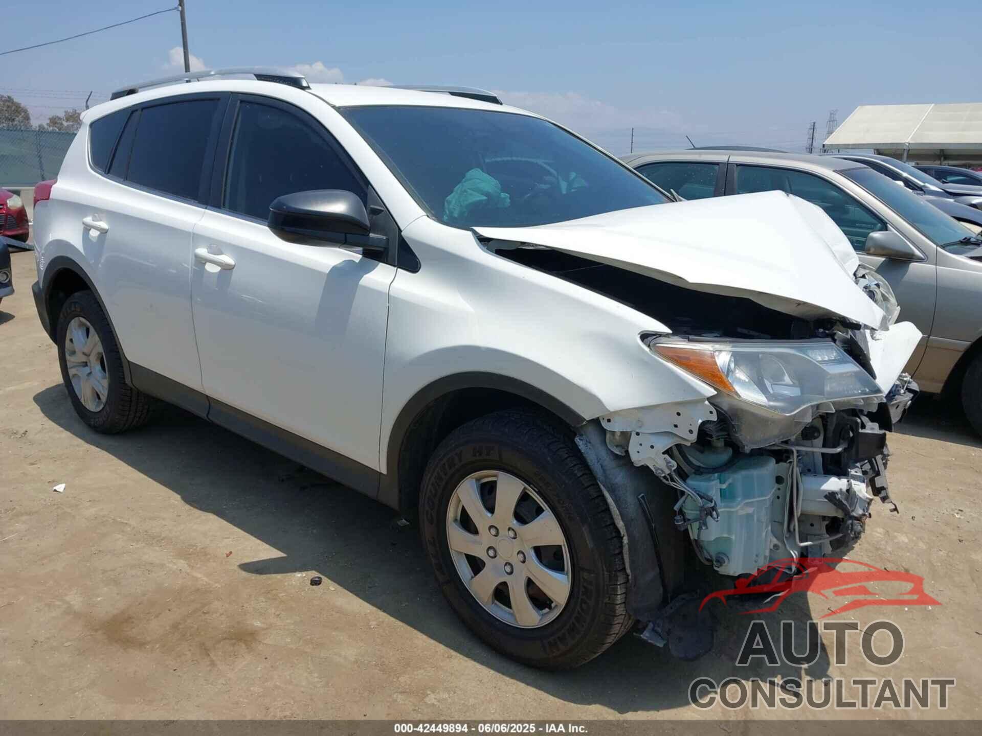 TOYOTA RAV4 2015 - JTMZFREV9FJ054611