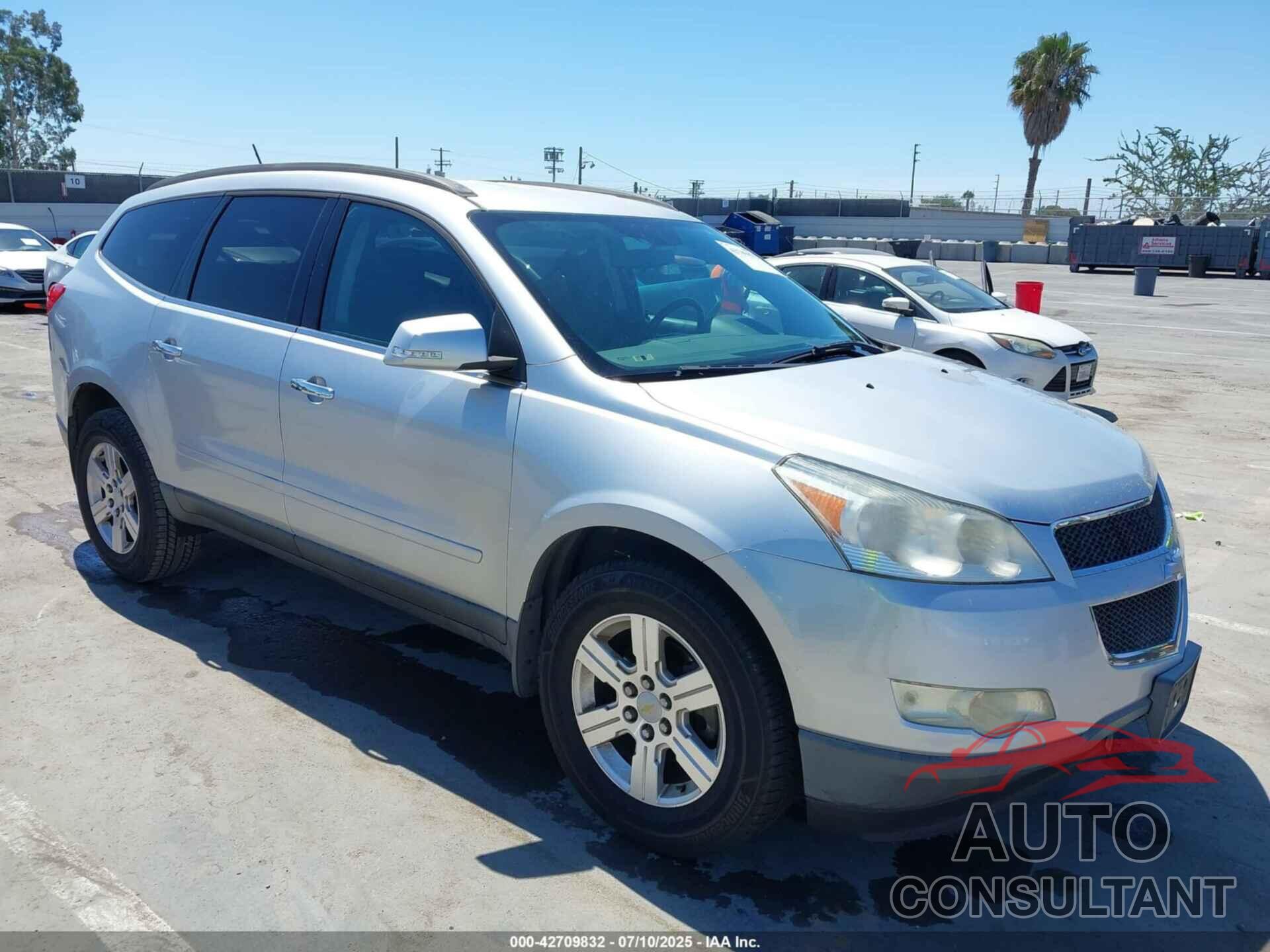 CHEVROLET TRAVERSE 2012 - 1GNKRGED4CJ255808