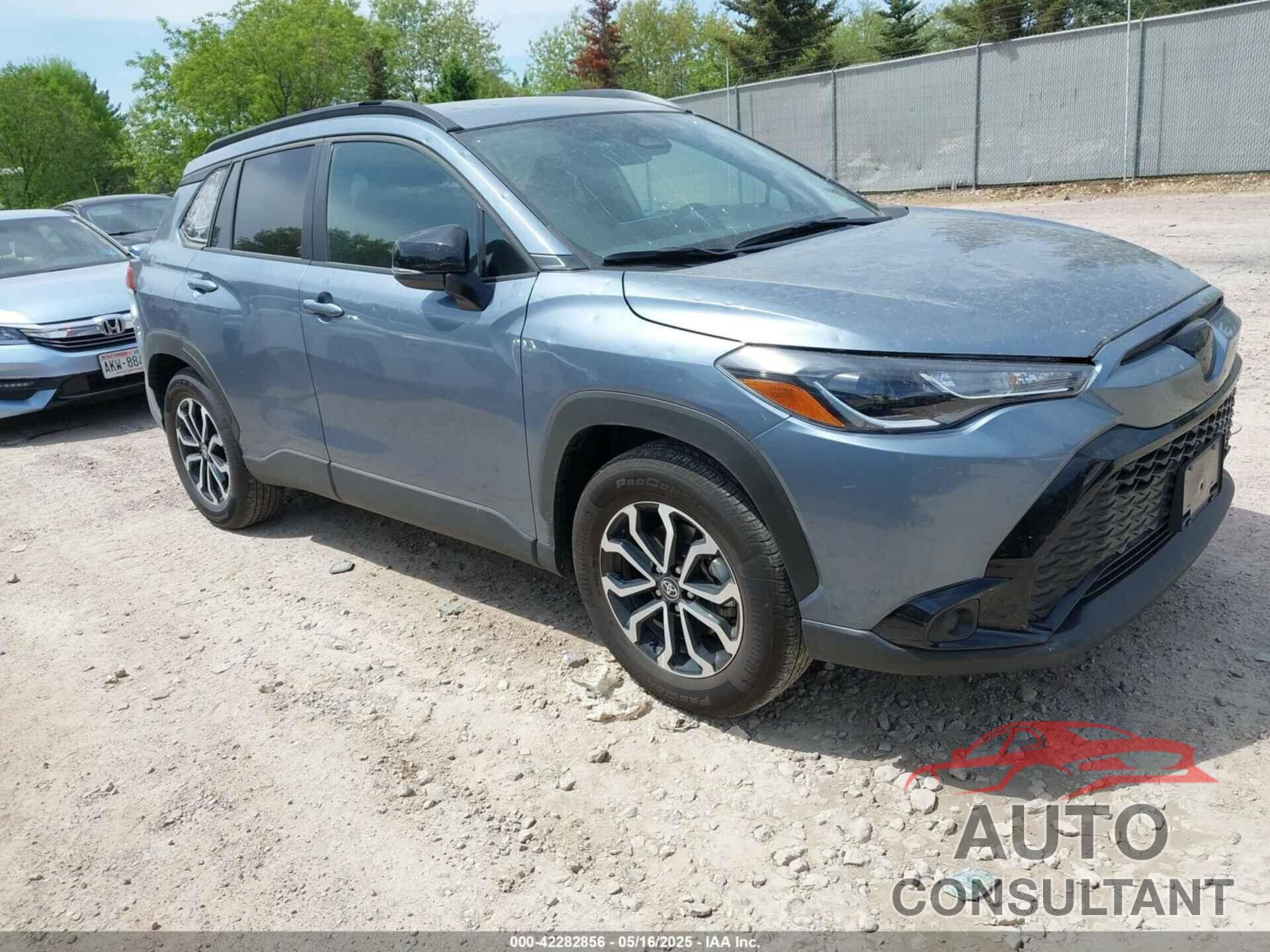 TOYOTA COROLLA CROSS HYBRID 2025 - 7MUFBABG9SV070011