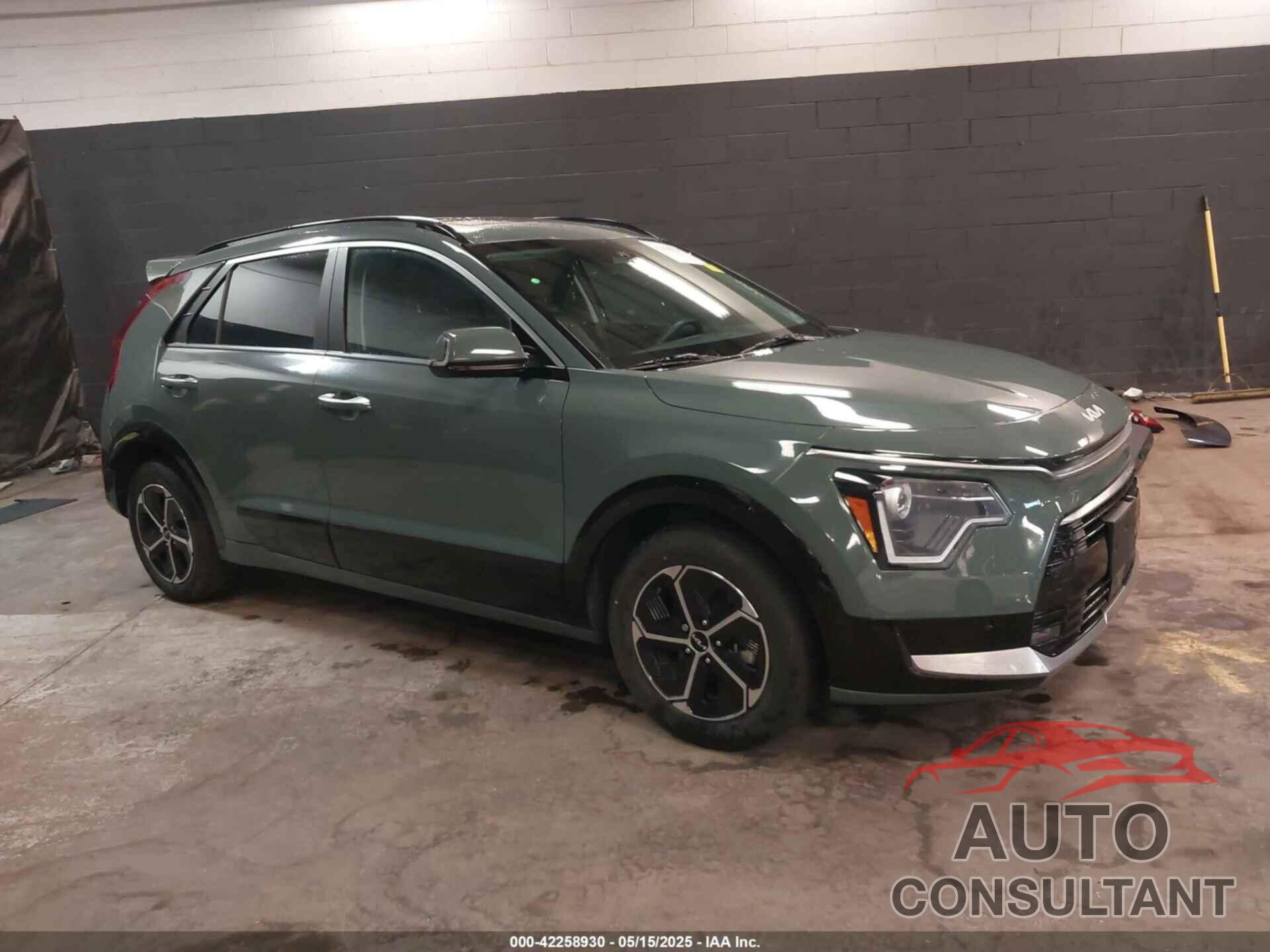 KIA NIRO 2023 - KNDCT3LE9P5045660