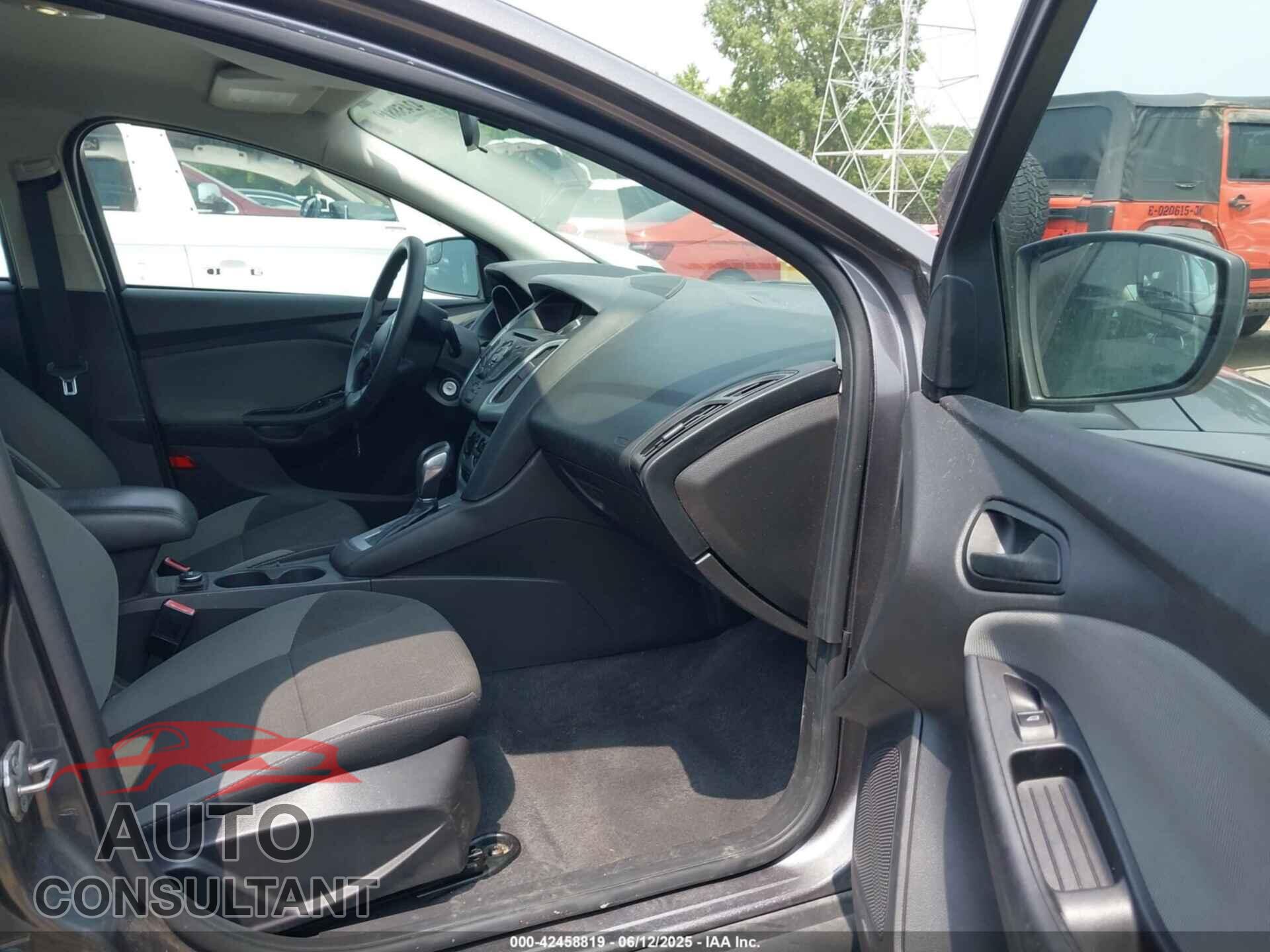 FORD FOCUS 2012 - 1FAHP3F26CL186645