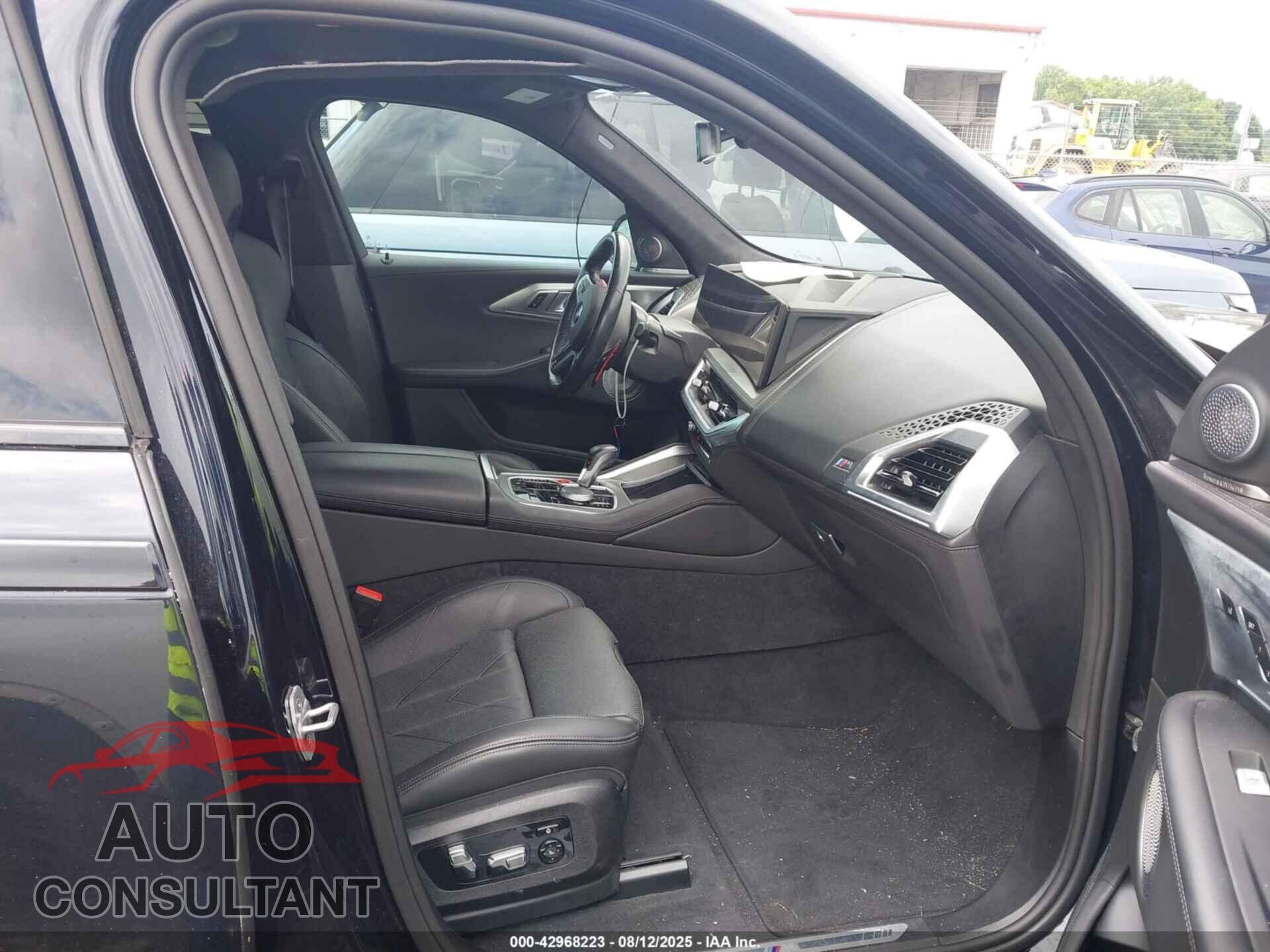 BMW XM 2023 - 5YM23CS0XP9S28406