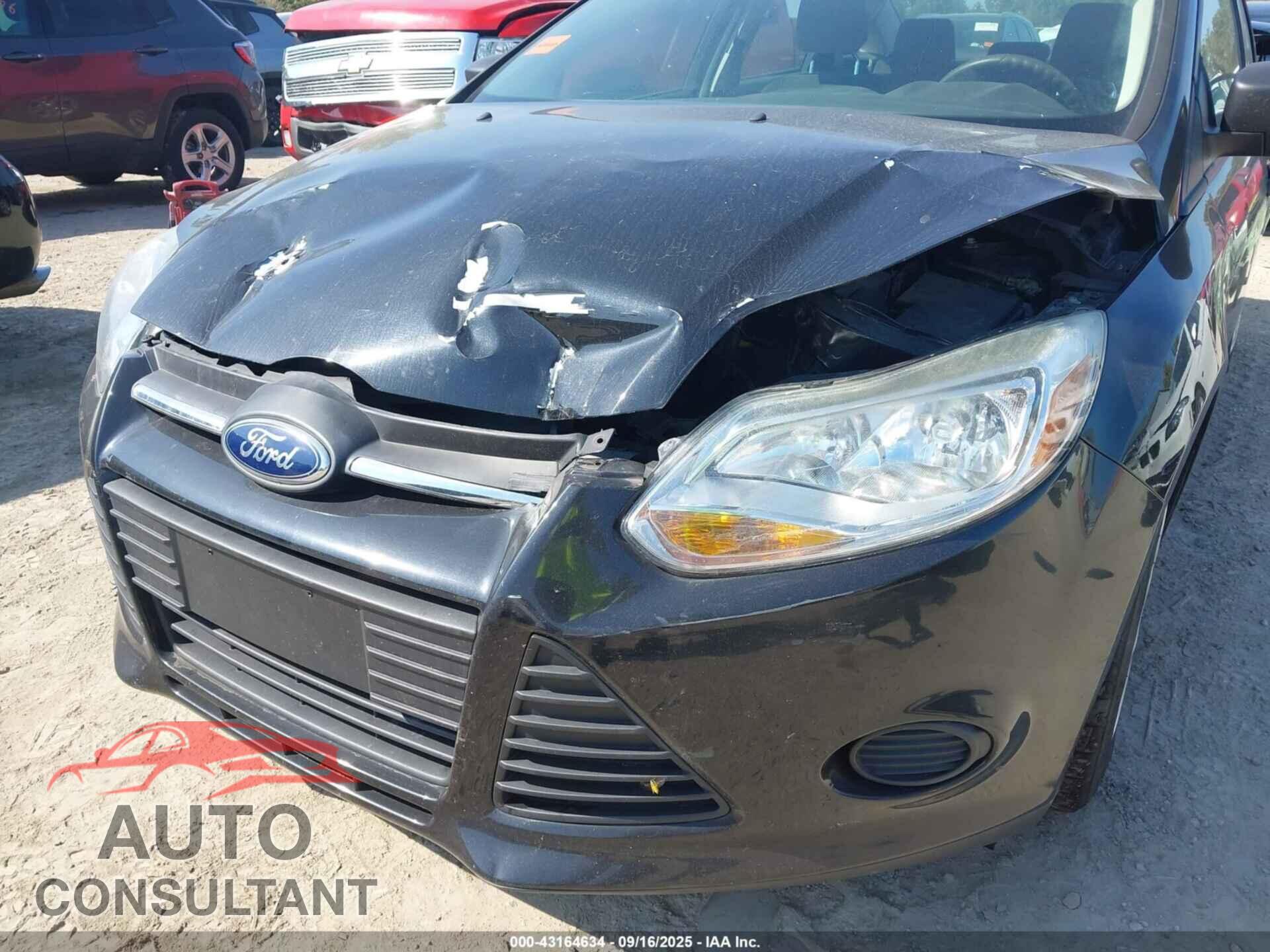 FORD FOCUS 2014 - 1FADP3E22EL459261