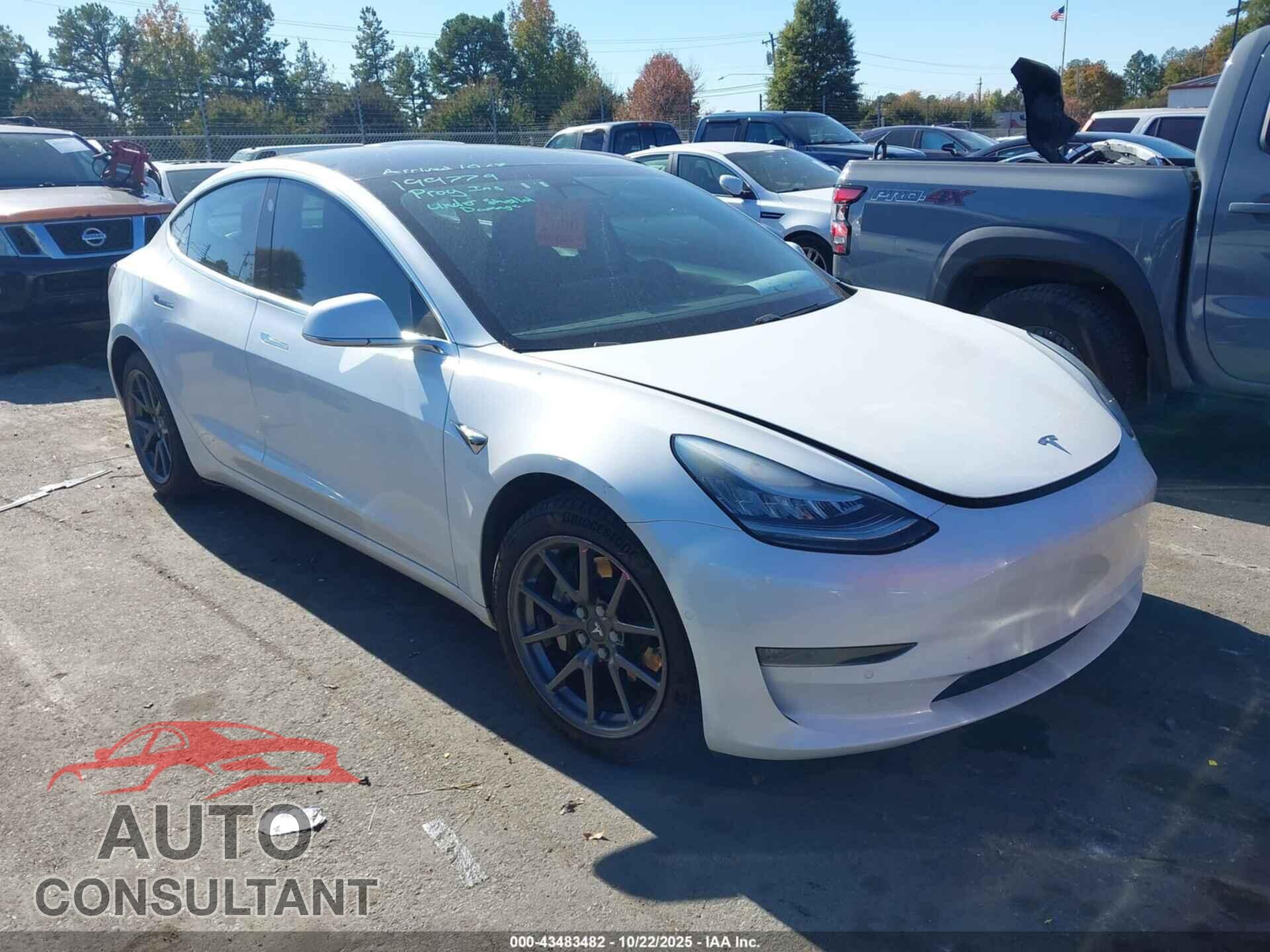 TESLA MODEL 3 2019 - 5YJ3E1EB2KF199779
