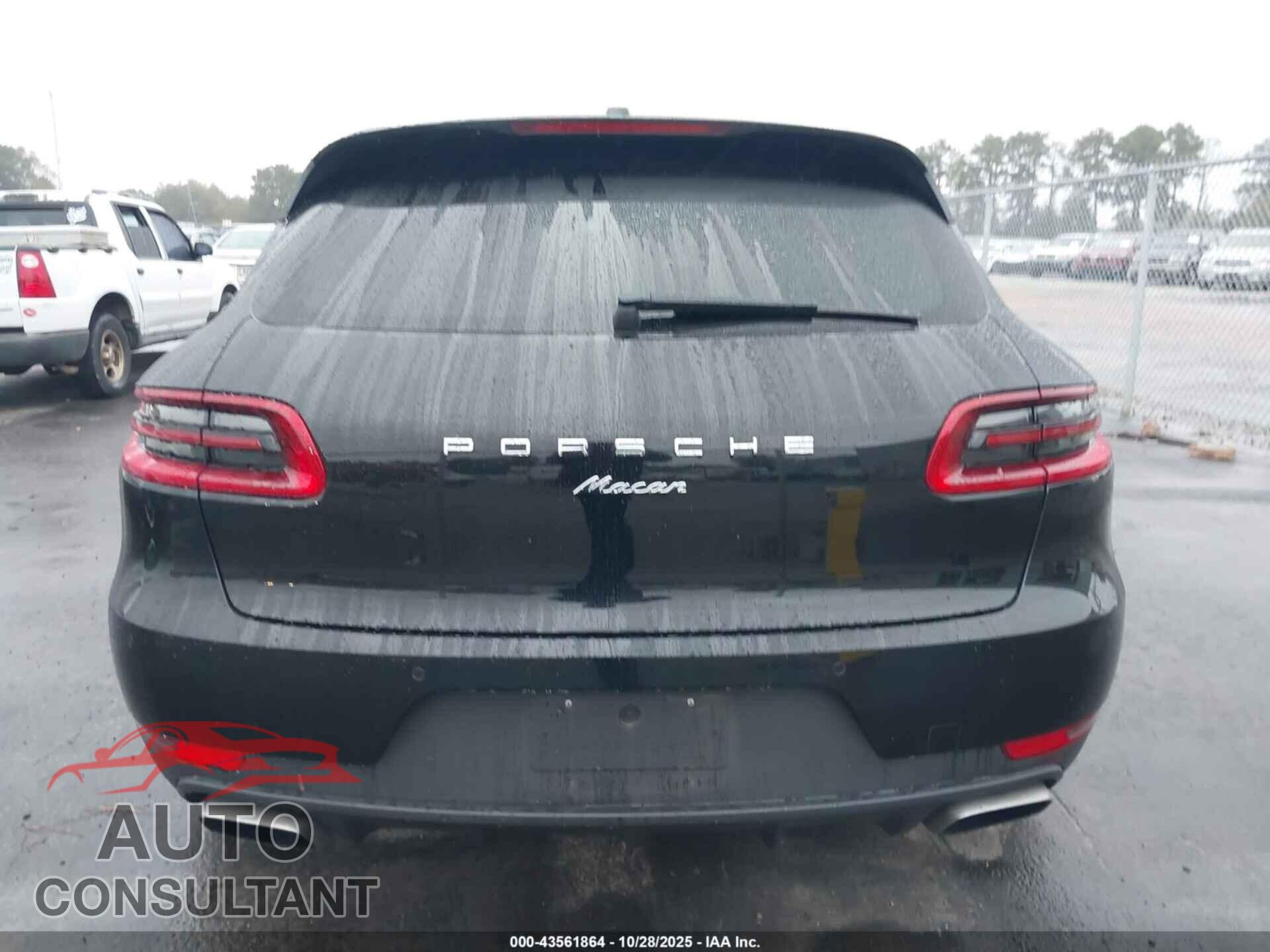 PORSCHE MACAN 2017 - WP1AA2A50HLB00566