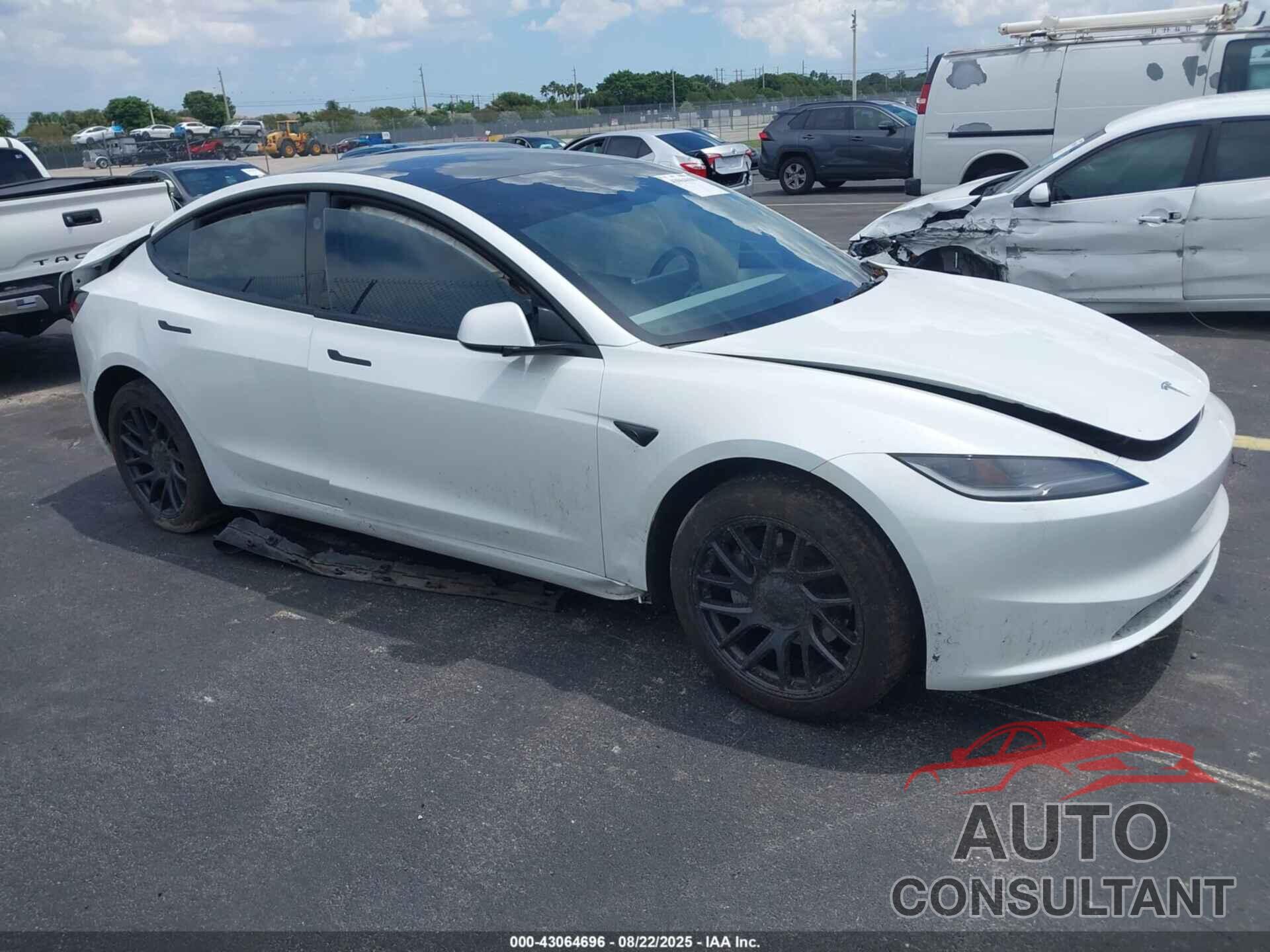 TESLA MODEL 3 2024 - 5YJ3E1EB4RF811040