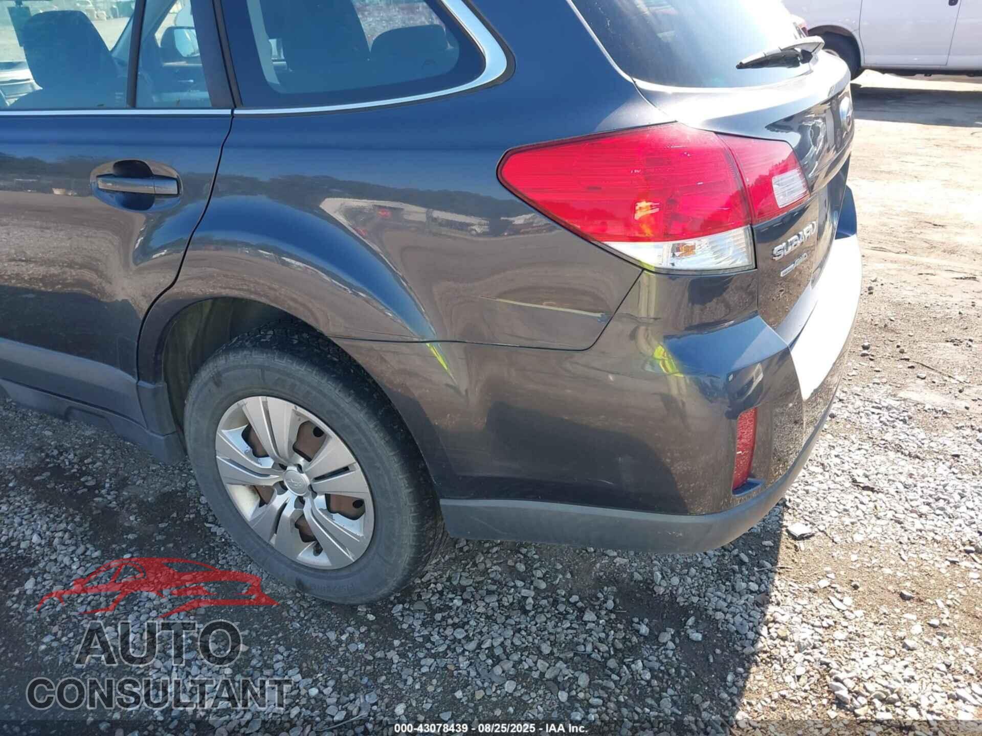 SUBARU OUTBACK 2013 - 4S4BRBAC8D3242599