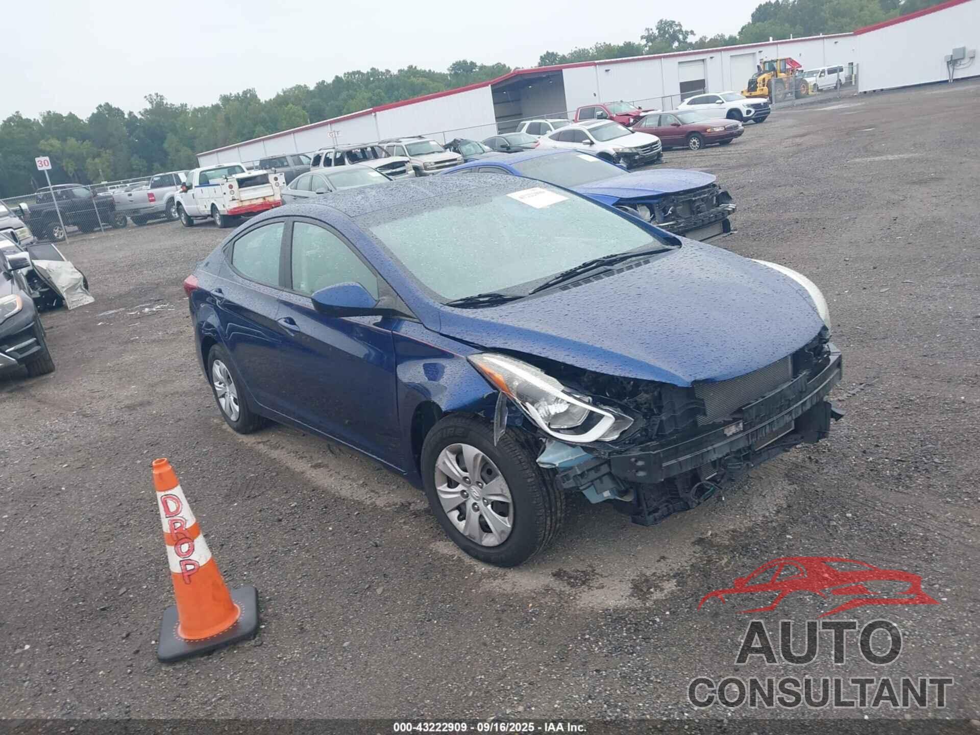 HYUNDAI ELANTRA 2016 - 5NPDH4AE4GH683460