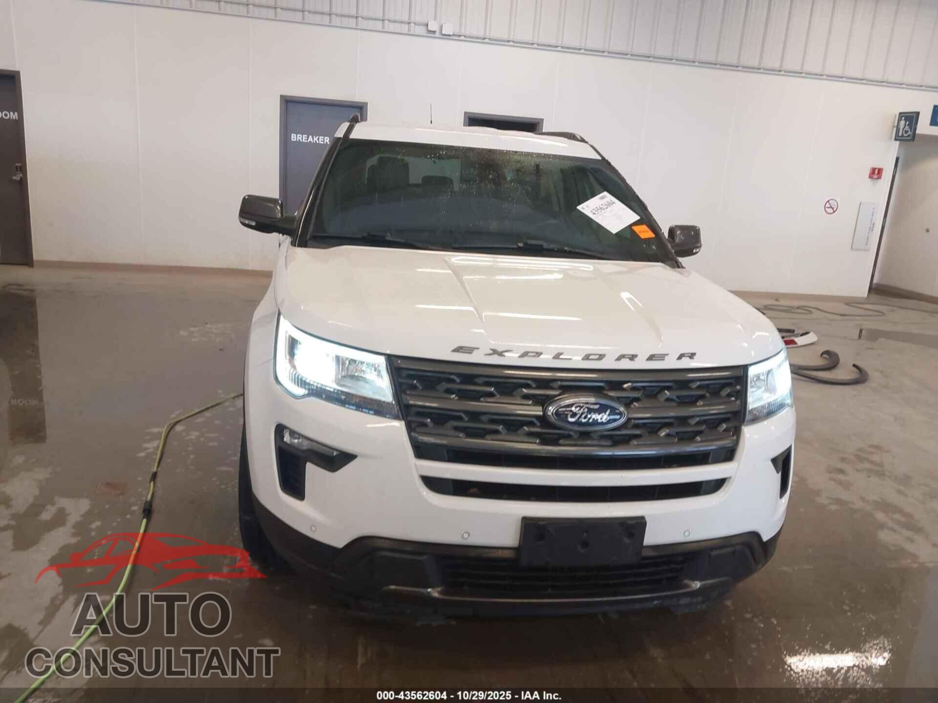 FORD EXPLORER 2018 - 1FM5K7D87JGB78632