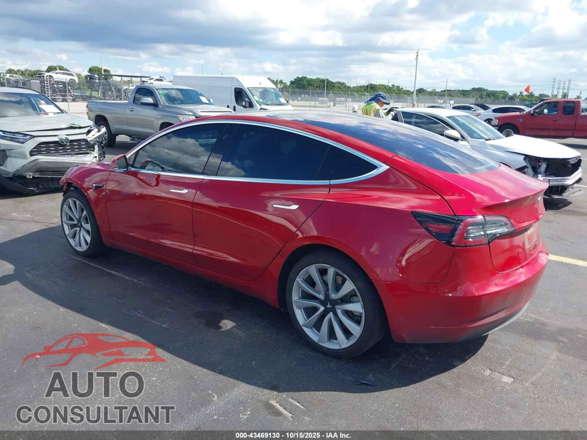 TESLA MODEL 3 2018 - 5YJ3E1EA7JF031173