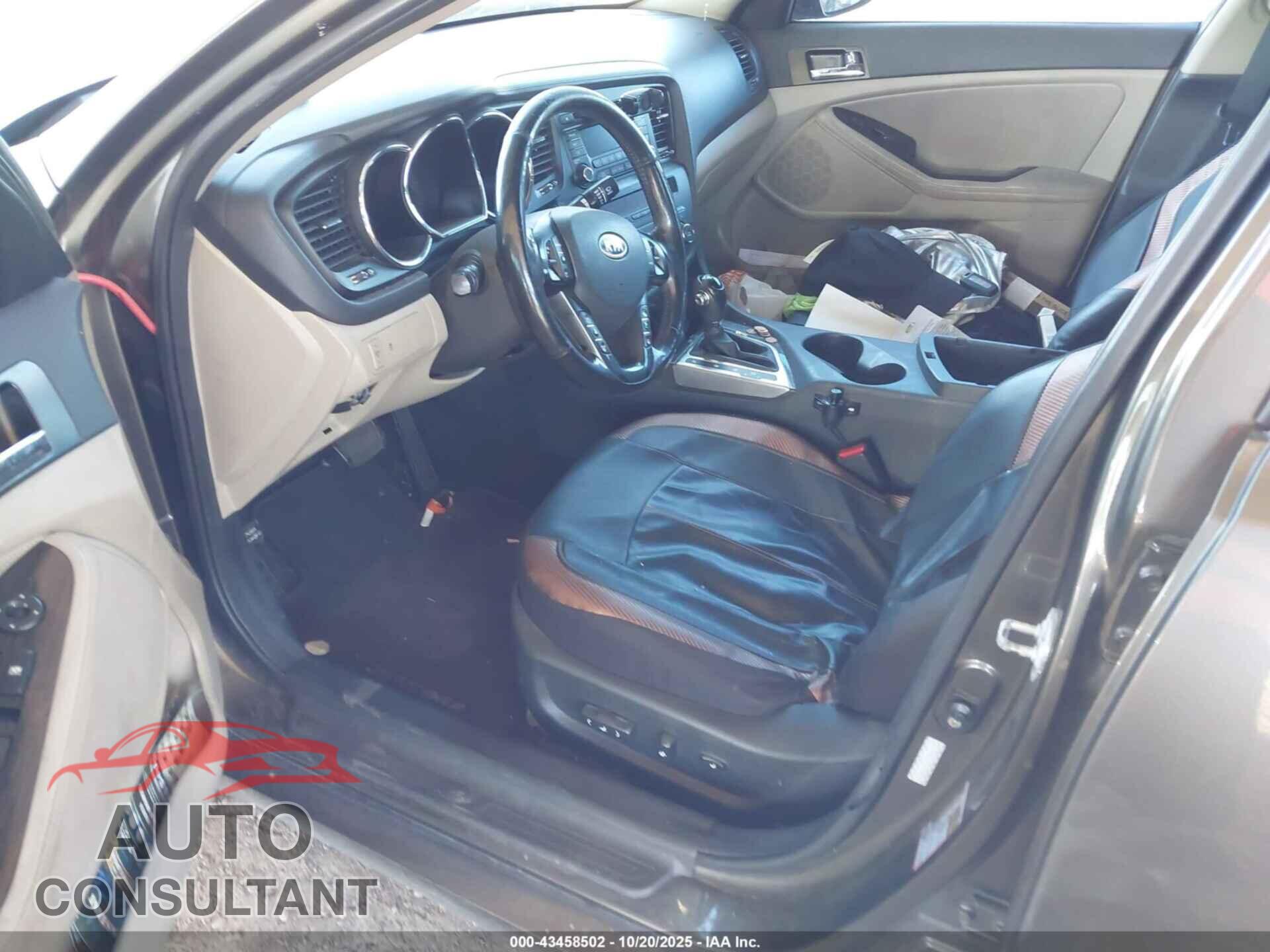 KIA OPTIMA 2011 - KNAGN4A65B5089352