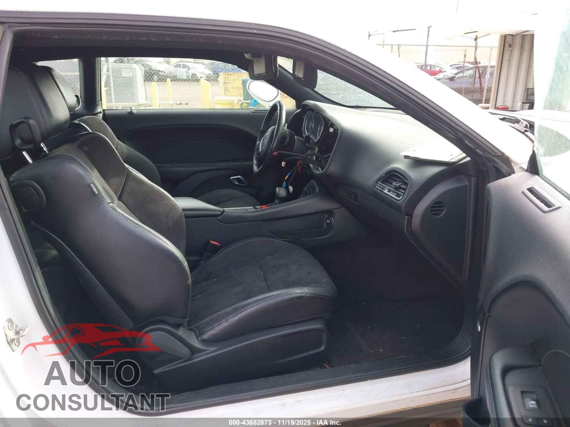 DODGE CHALLENGER 2017 - 2C3CDZFJ8HH594094