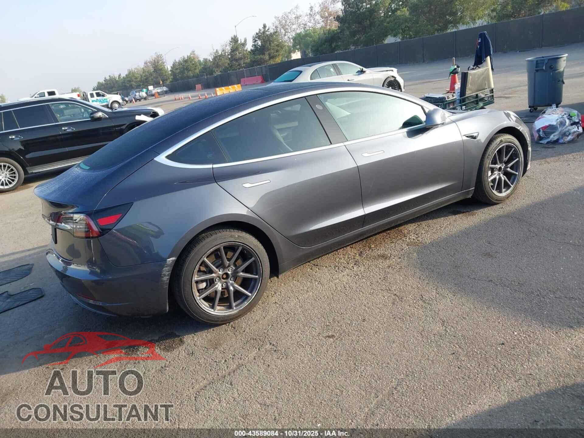 TESLA MODEL 3 2019 - 5YJ3E1EA5KF411095