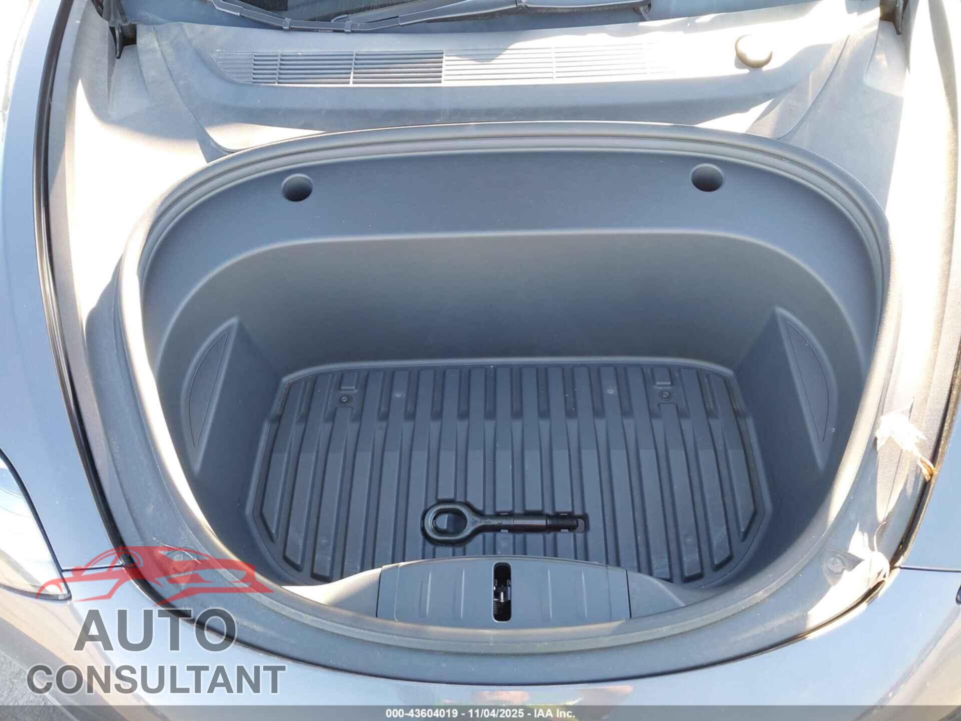 TESLA MODEL 3 2021 - 5YJ3E1EA3MF017517