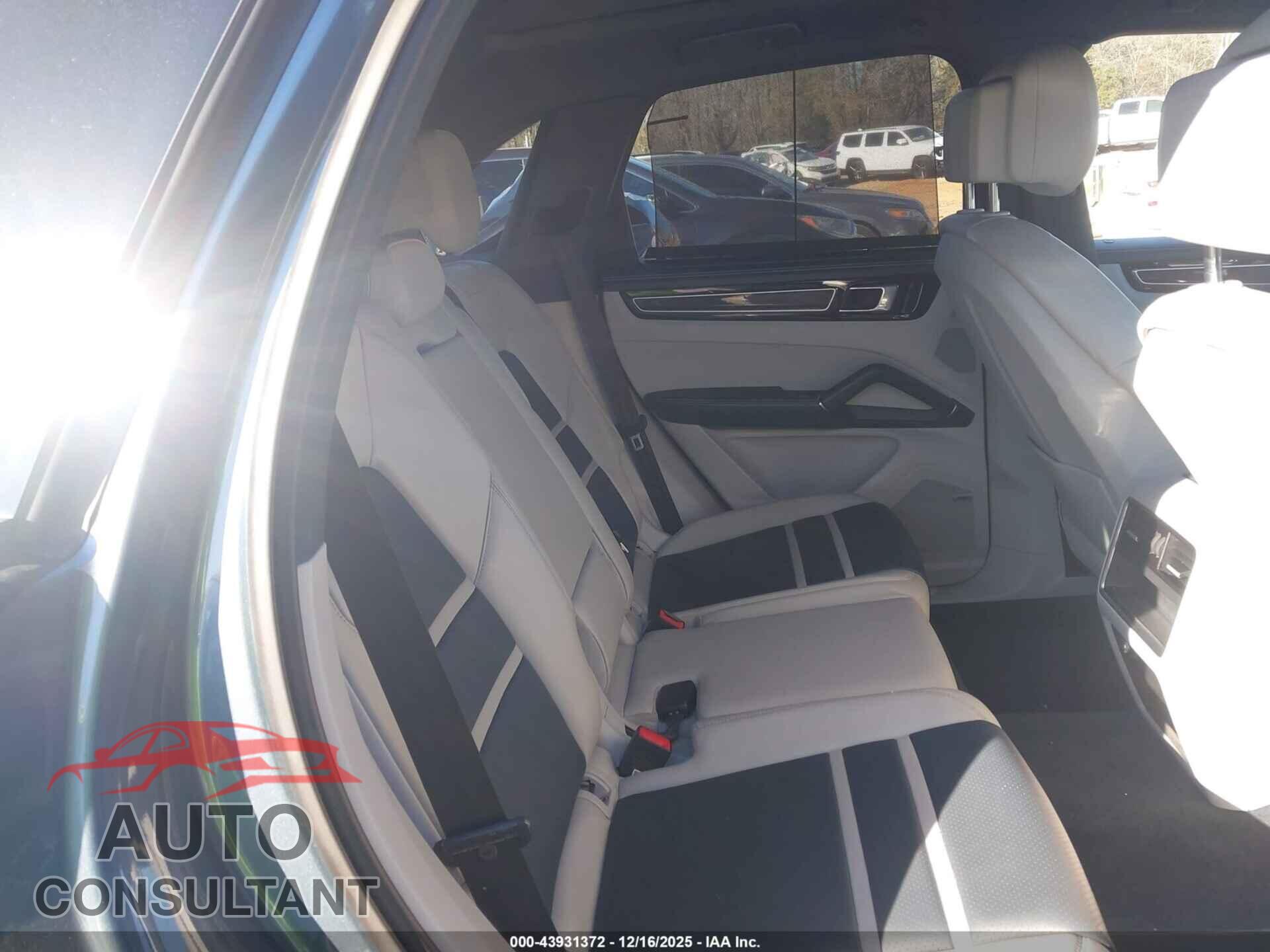 PORSCHE CAYENNE 2019 - WP1AA2AY1KDA12055