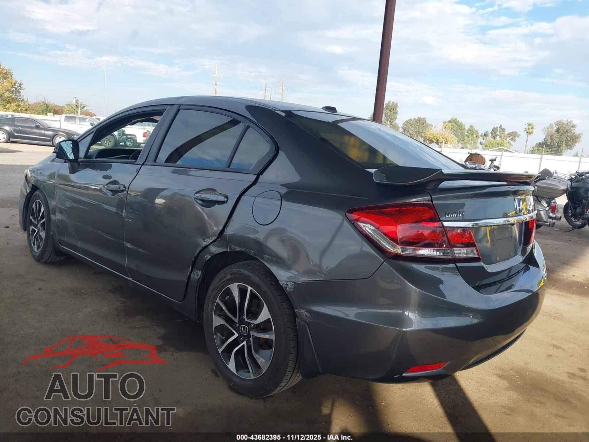 HONDA CIVIC 2013 - 2HGFB2F80DH517895