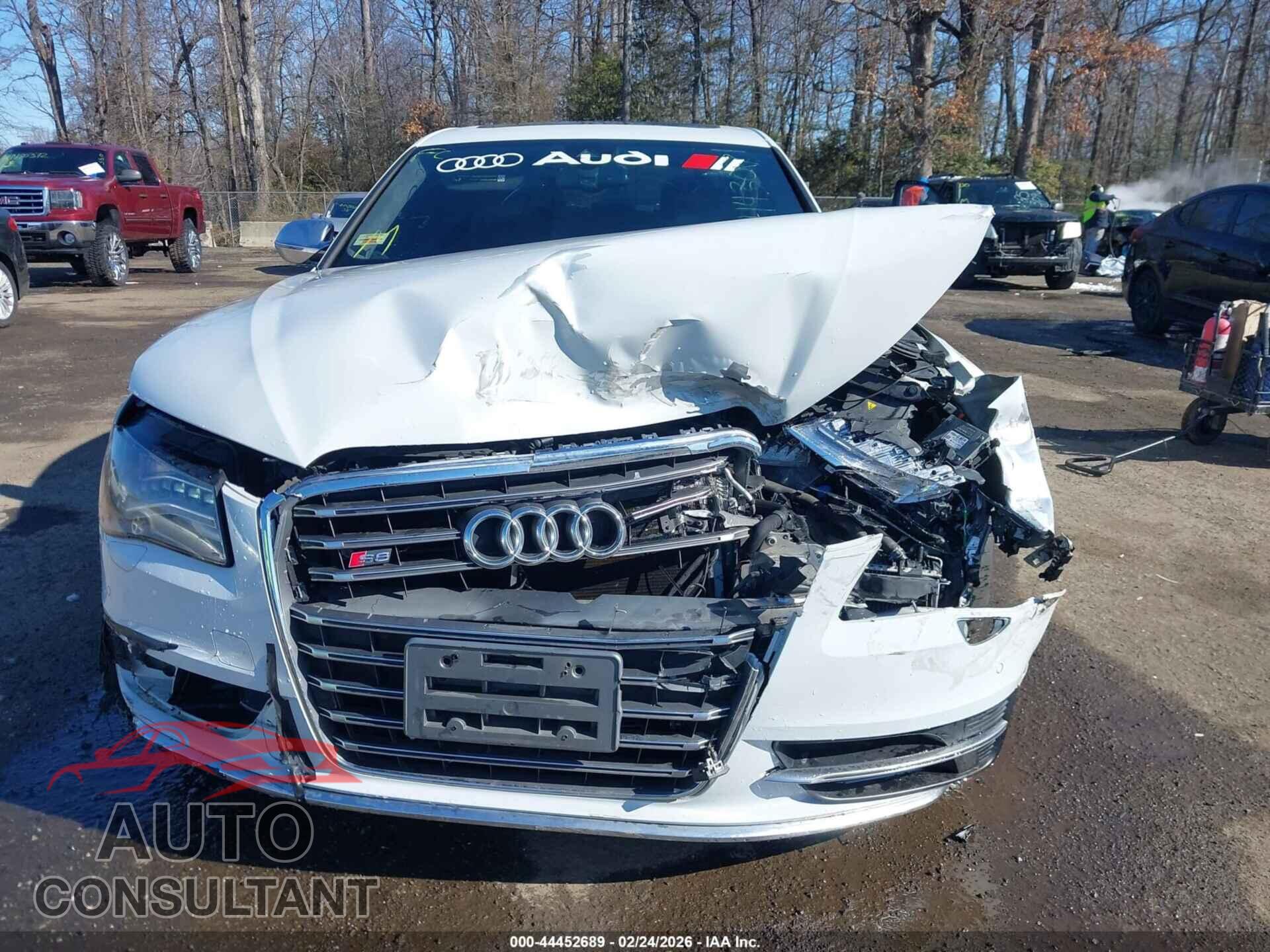 AUDI S8 2013 - WAUD2AFD1DN031887
